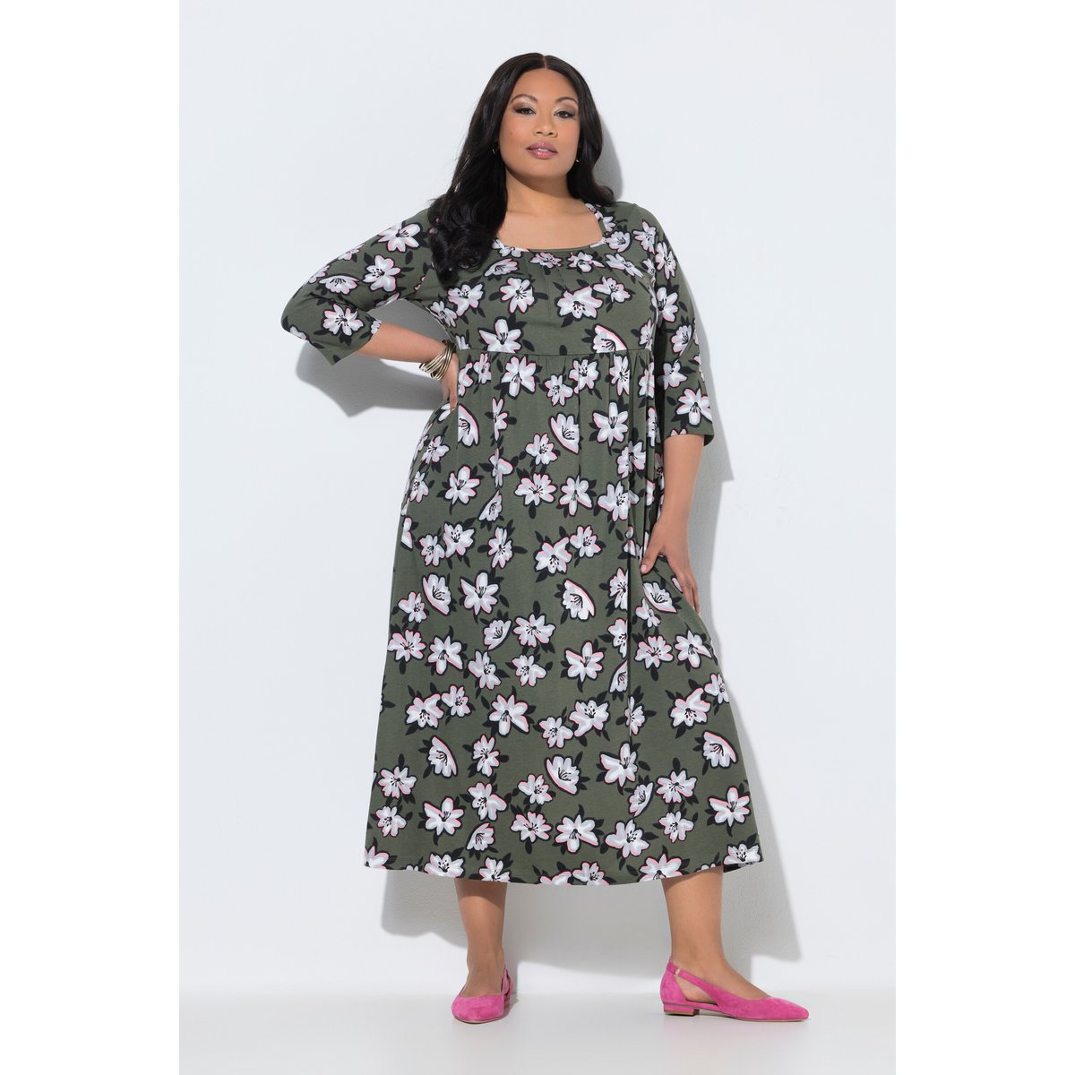Robe longue, fleurs, encolure carrée gris olive, ULLA POPKEN