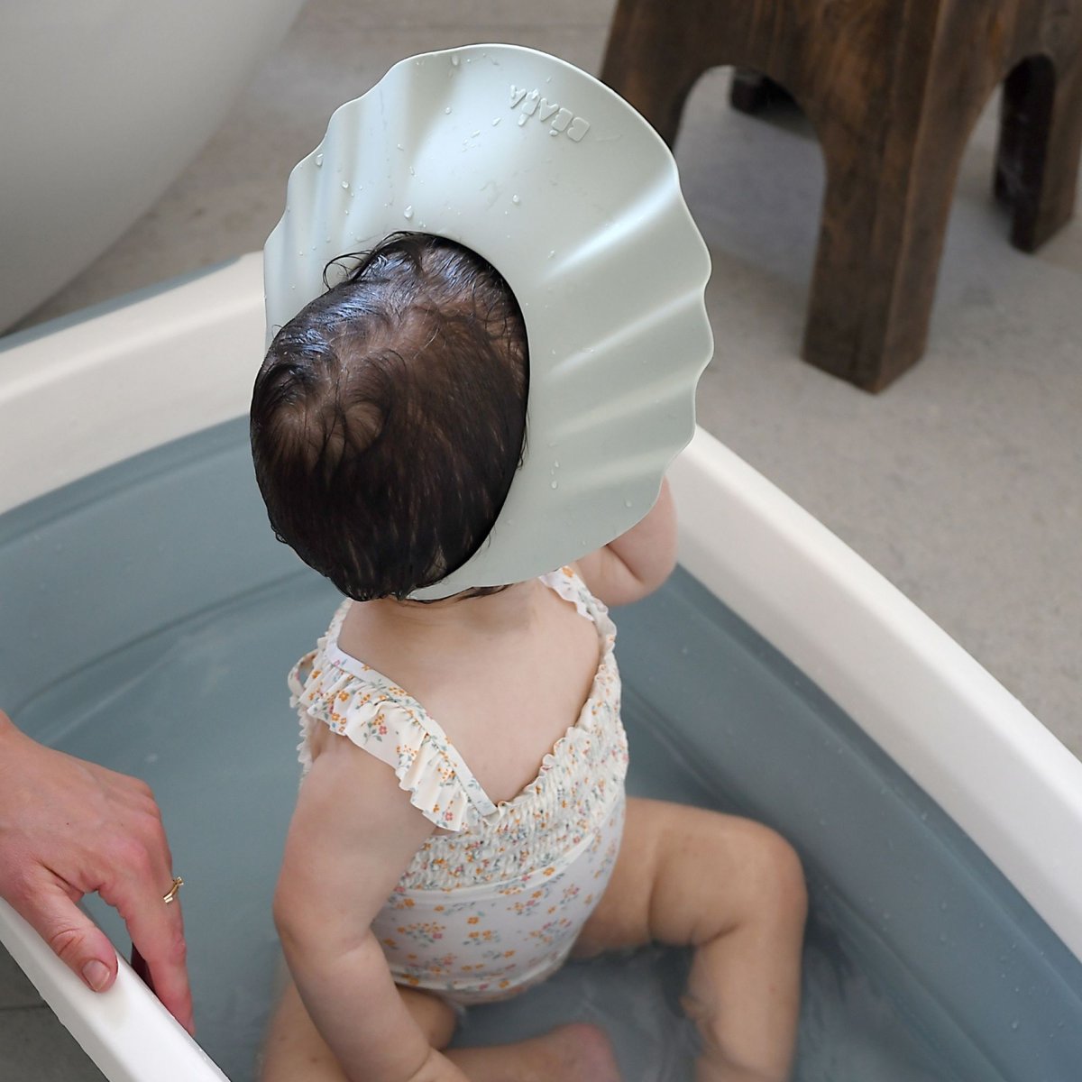 Visière de bain bébé en silicone vert brumeux, BEABA