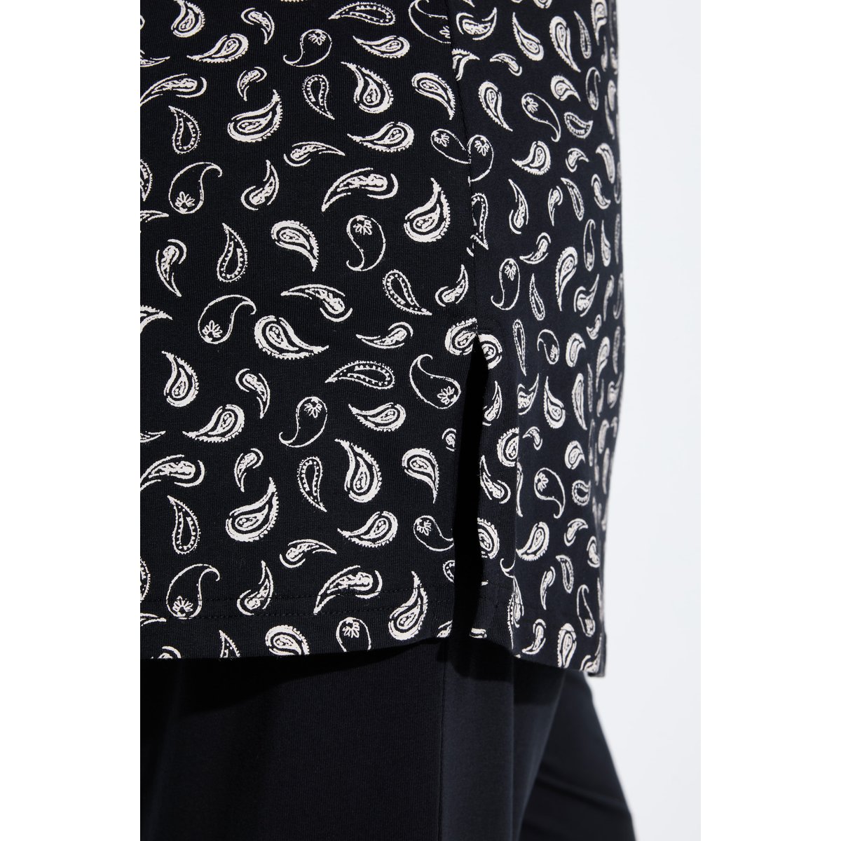 T-shirt long, motif cachemire noir, ULLA POPKEN