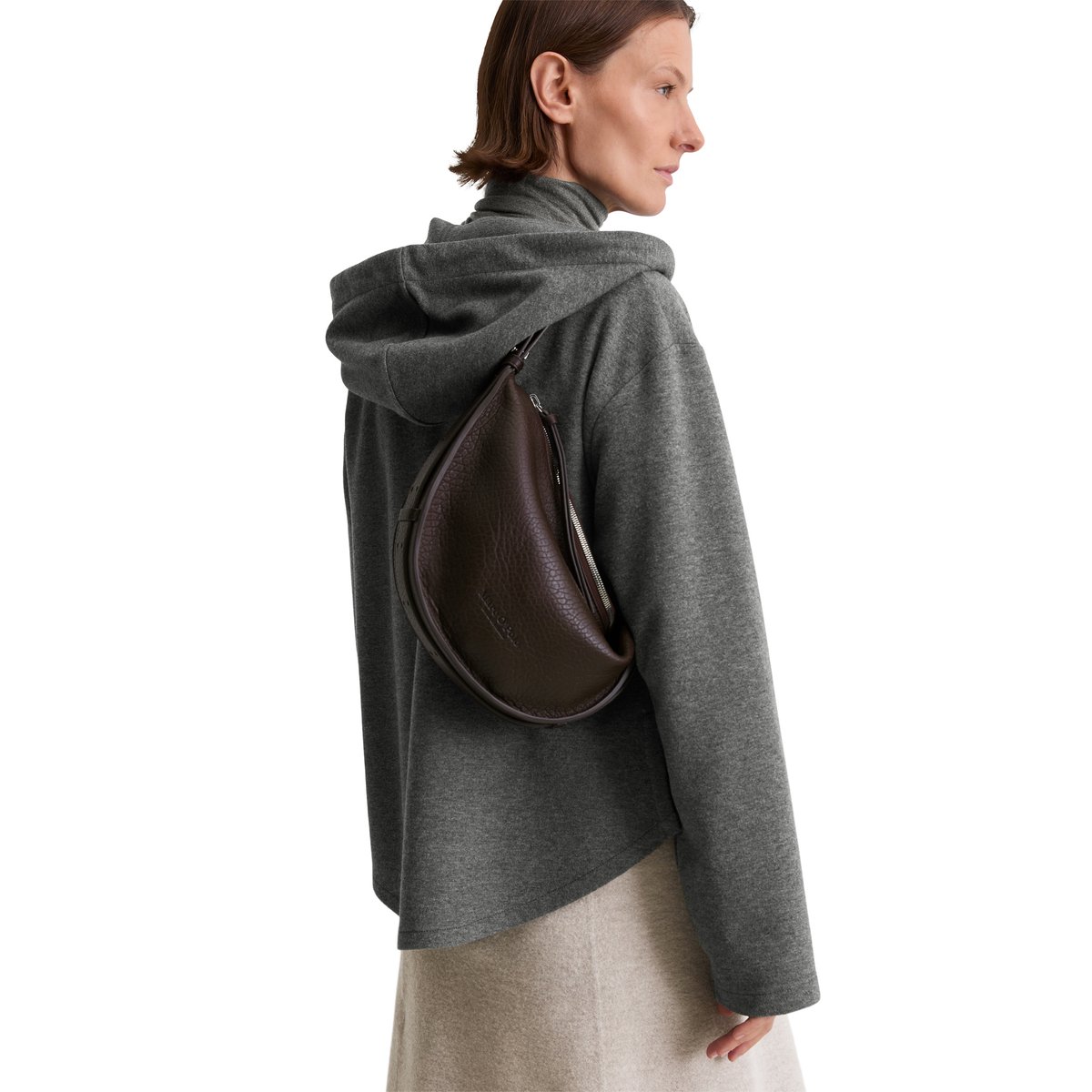 Sac à bandoulière medium en slouchy shape avec fond fixe rouge fonce, MARC O'POLO