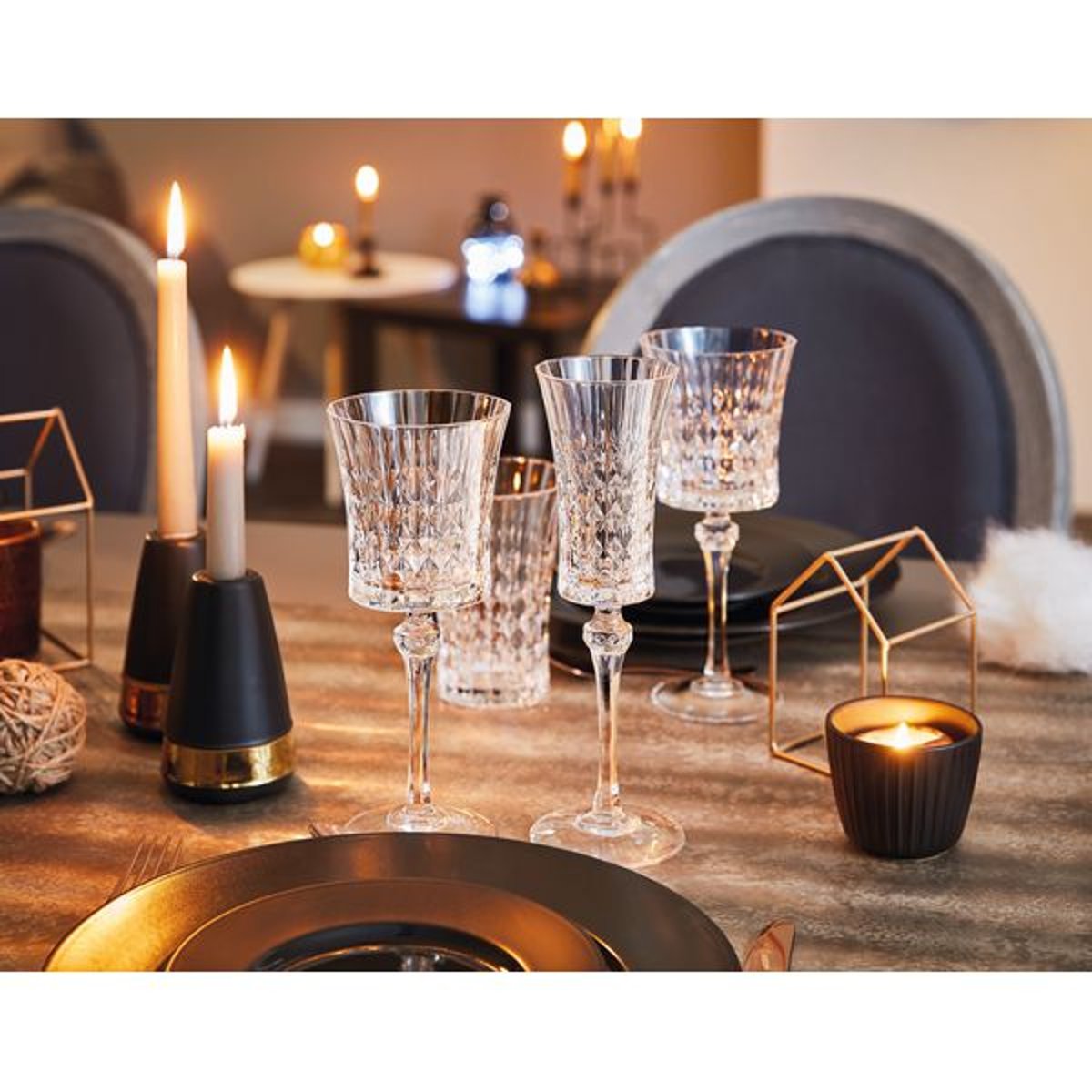 Ensemble 18 verres à pied -LADY DIAMOND transparent, CRISTAL D ARQUES