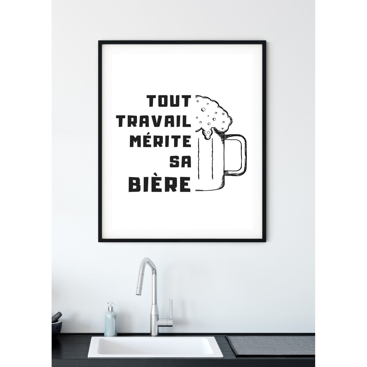 Affiche 'Tout travail mérite sa bière' blanc, L'AFFICHERIE