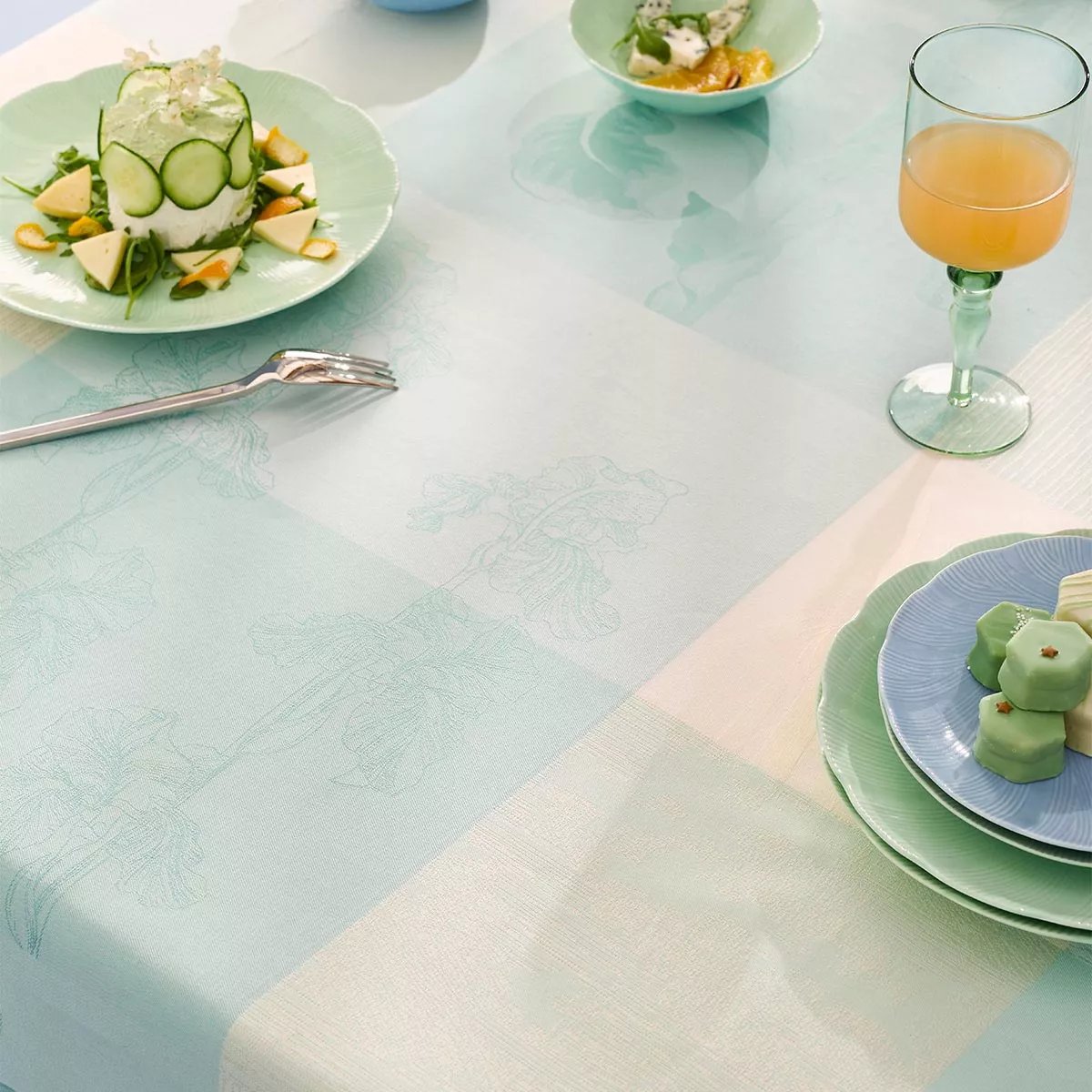 Nappe pur coton enduit MILLE IRIS D'EAU aqua, GARNIER THIEBAUT