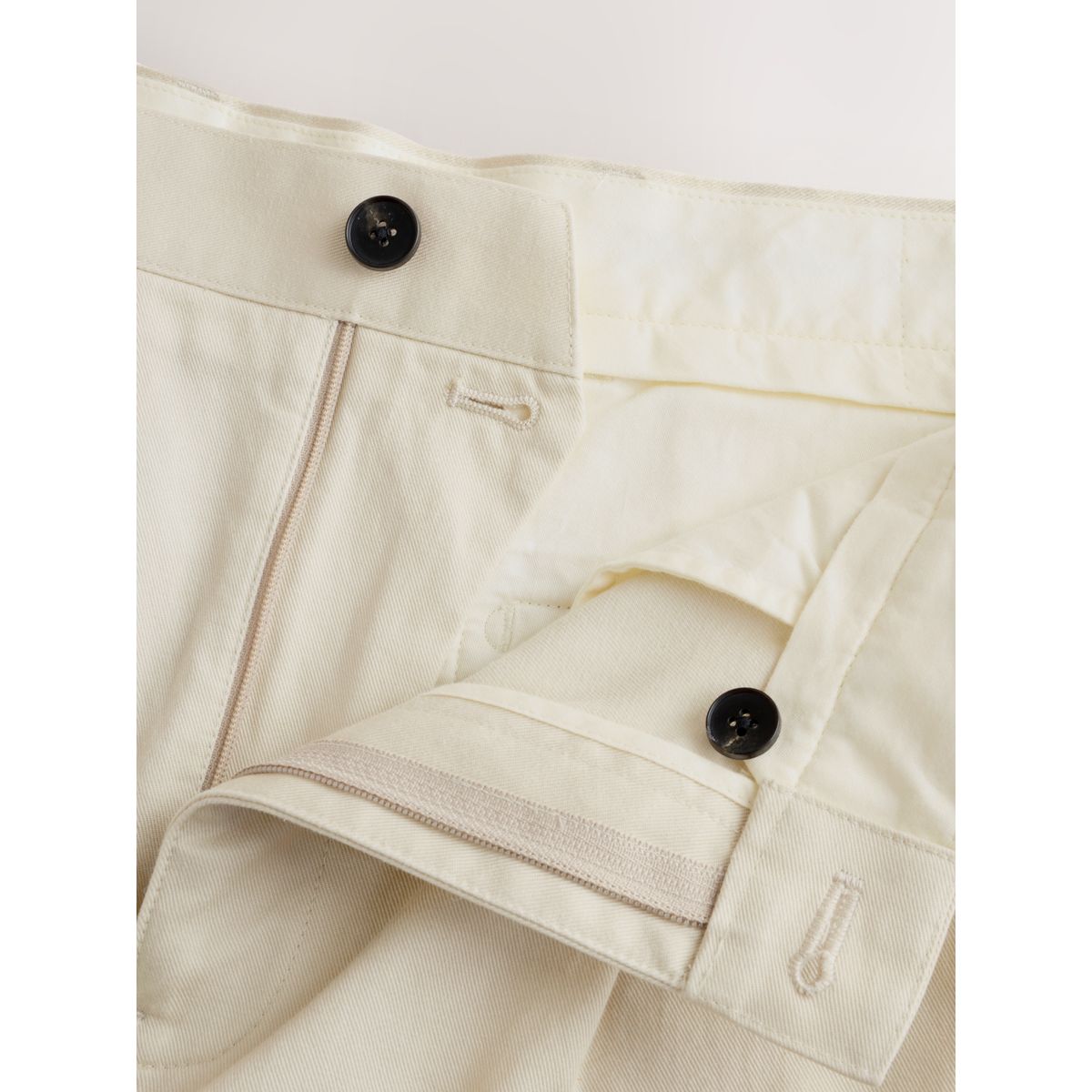 Pantalon de costume en coton et lyocell écru, NEXT