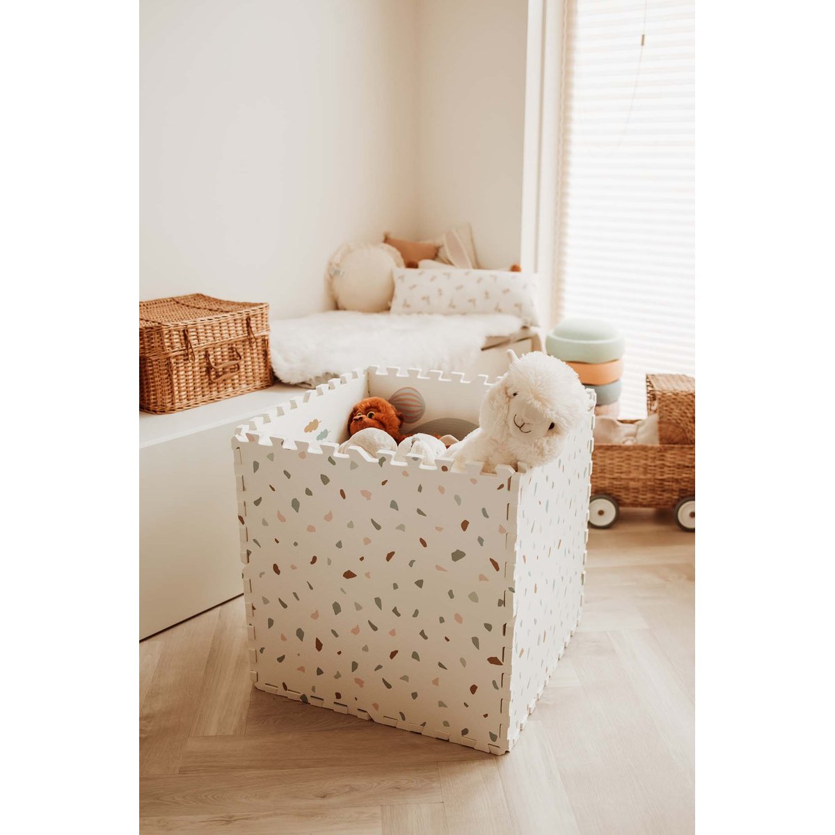 play&go - tapis puzzel, boîte de rangement & mini maison - village multicolor, PLAY ET GO