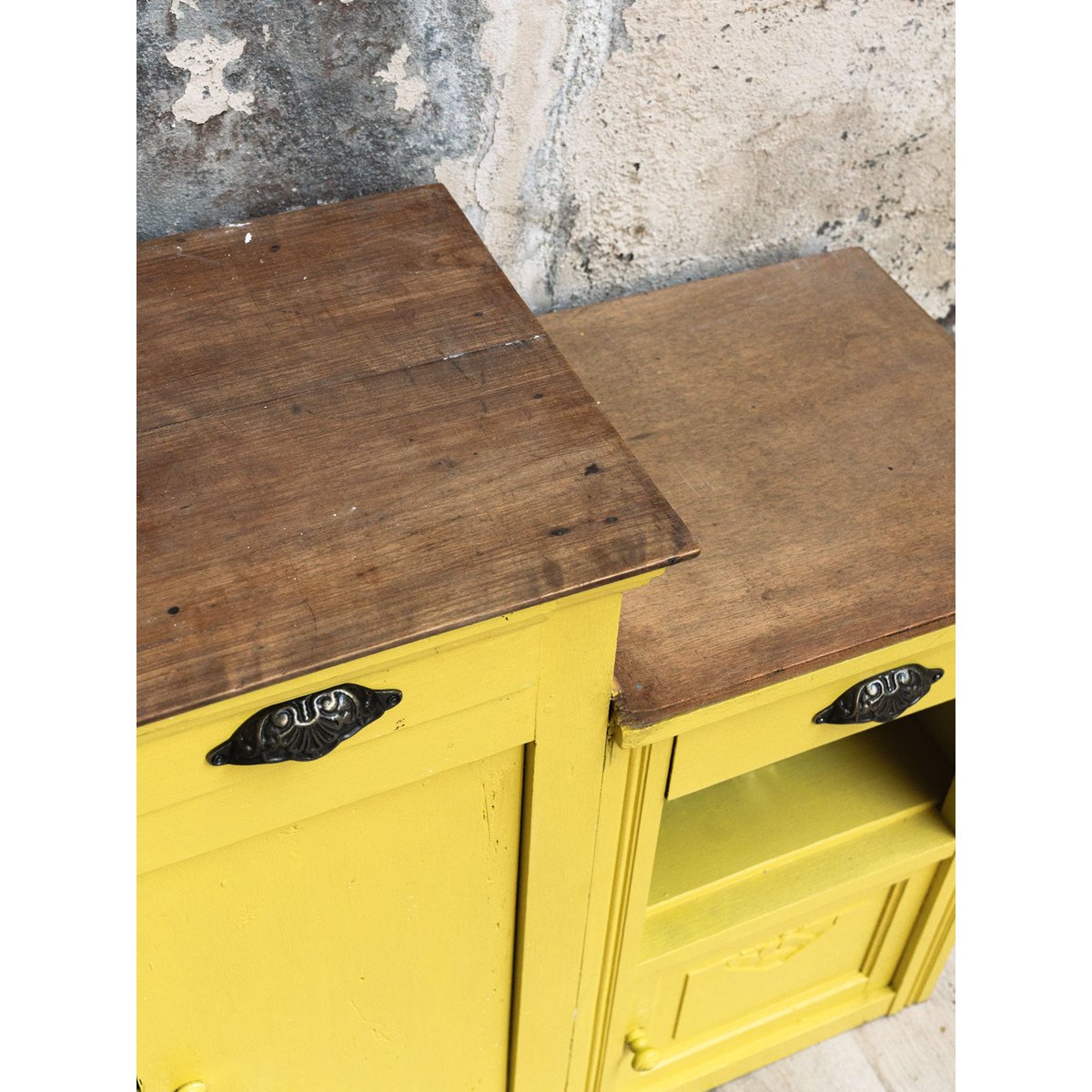 Buffet en bois Gilbert N°1562 - Bon état jaune, DEBONGOUT