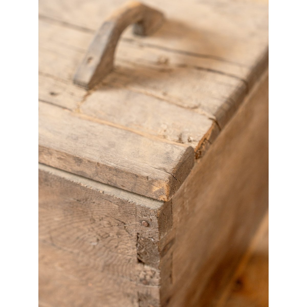Coffre en bois Lucien N°166 - Bon état bois foncé, DEBONGOUT