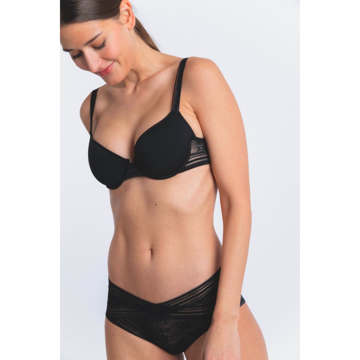 Soutien-gorge corbeille spacer en dentelle MISS LEJABY noir, MAISON LEJABY