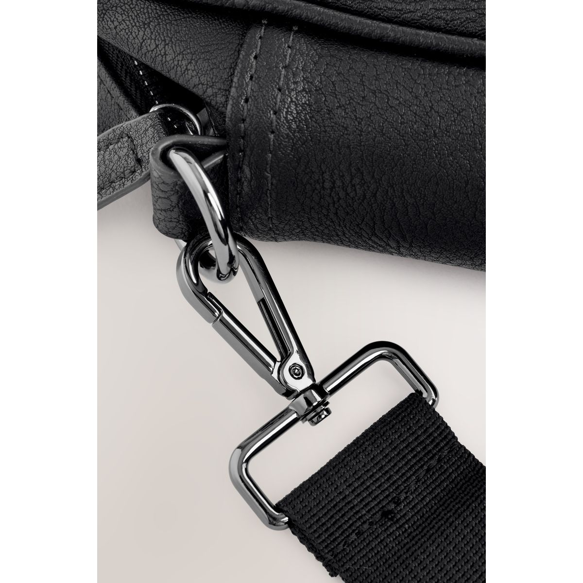 Sacoche en simili cuir noir, NEXT