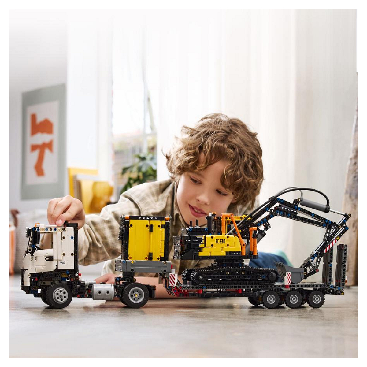 LEGO Technic - Camion Volvo FMX et Pelleteuse Électrique EC230 (42175) à Construire multicolore, LEGO