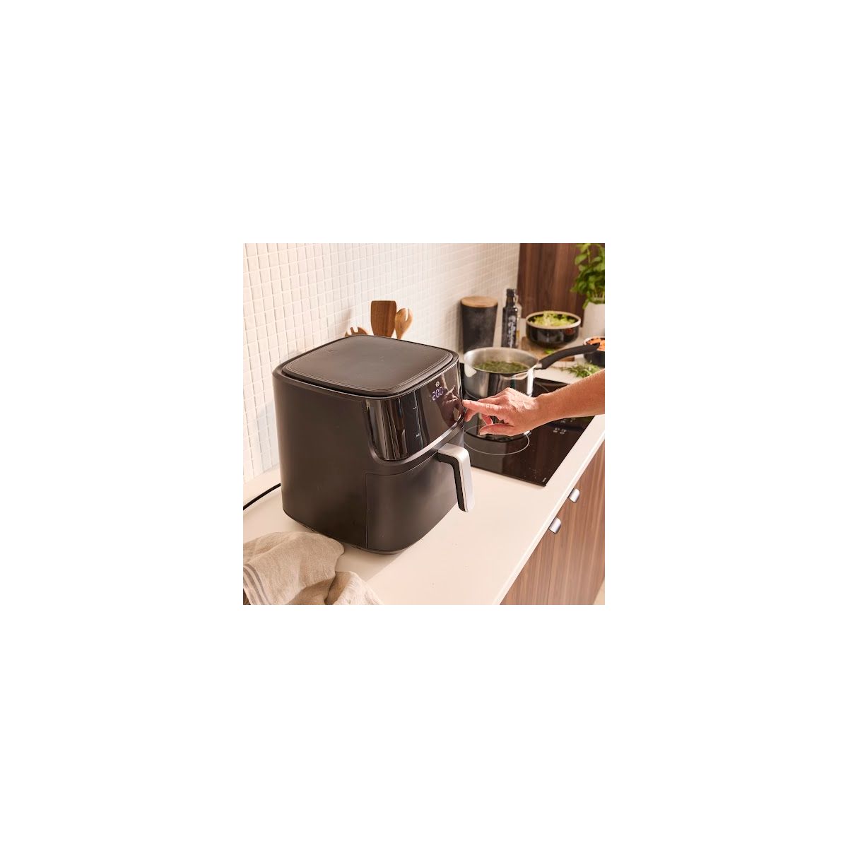 Friteuse sans huile EAF4 Dual heat 7.6L couleur unique, ESSENTIEL B