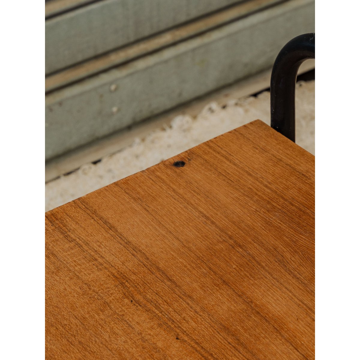 Desserte en bois et métal noir Anouk N°427 - Bon état bois foncé, DEBONGOUT