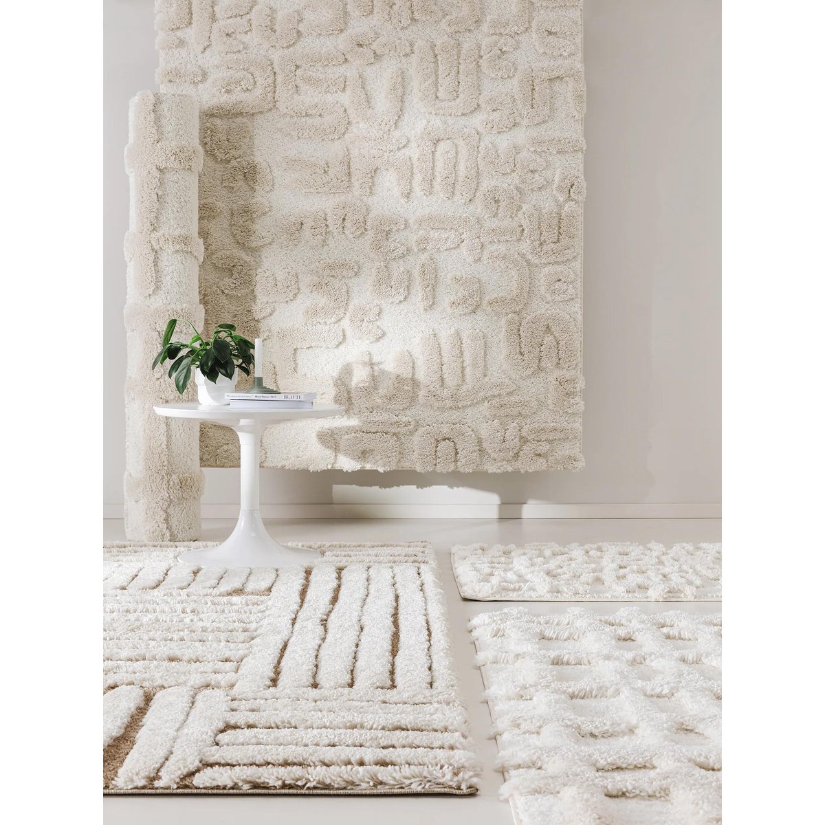 Tapis à poils longs TIBO crème/beige, BENUTA