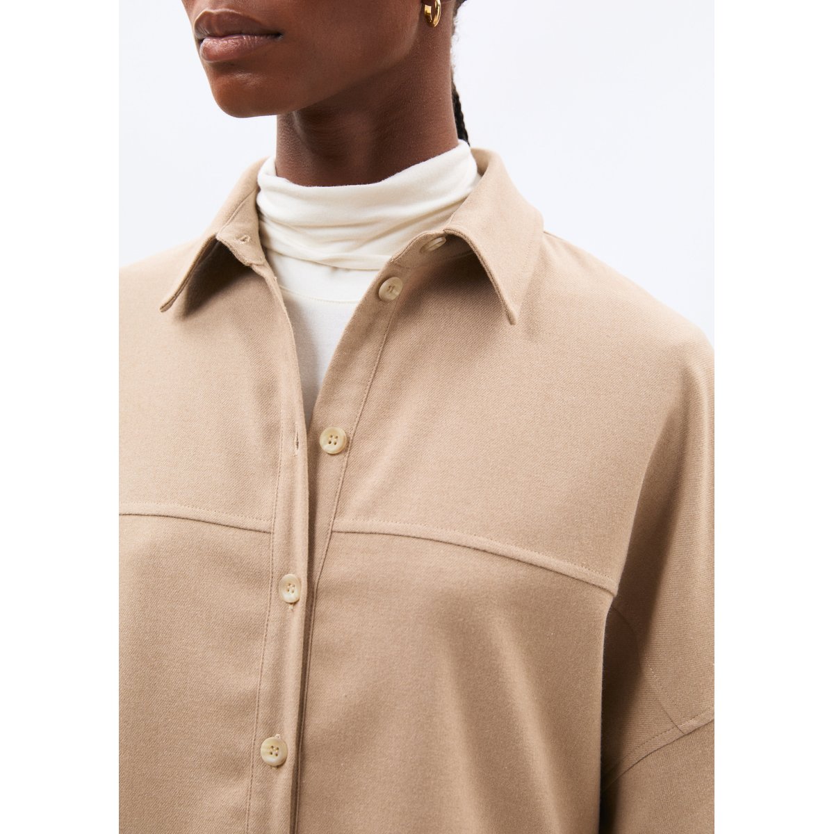 Chemise courte oversize en flanelle sable, HUMILITY