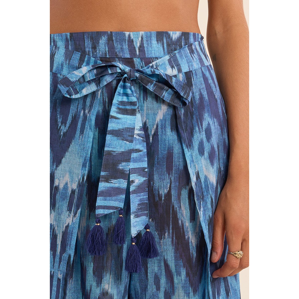 Pantalon large imprimé et ceinture à nouer blue indigo, MOLLY BRACKEN