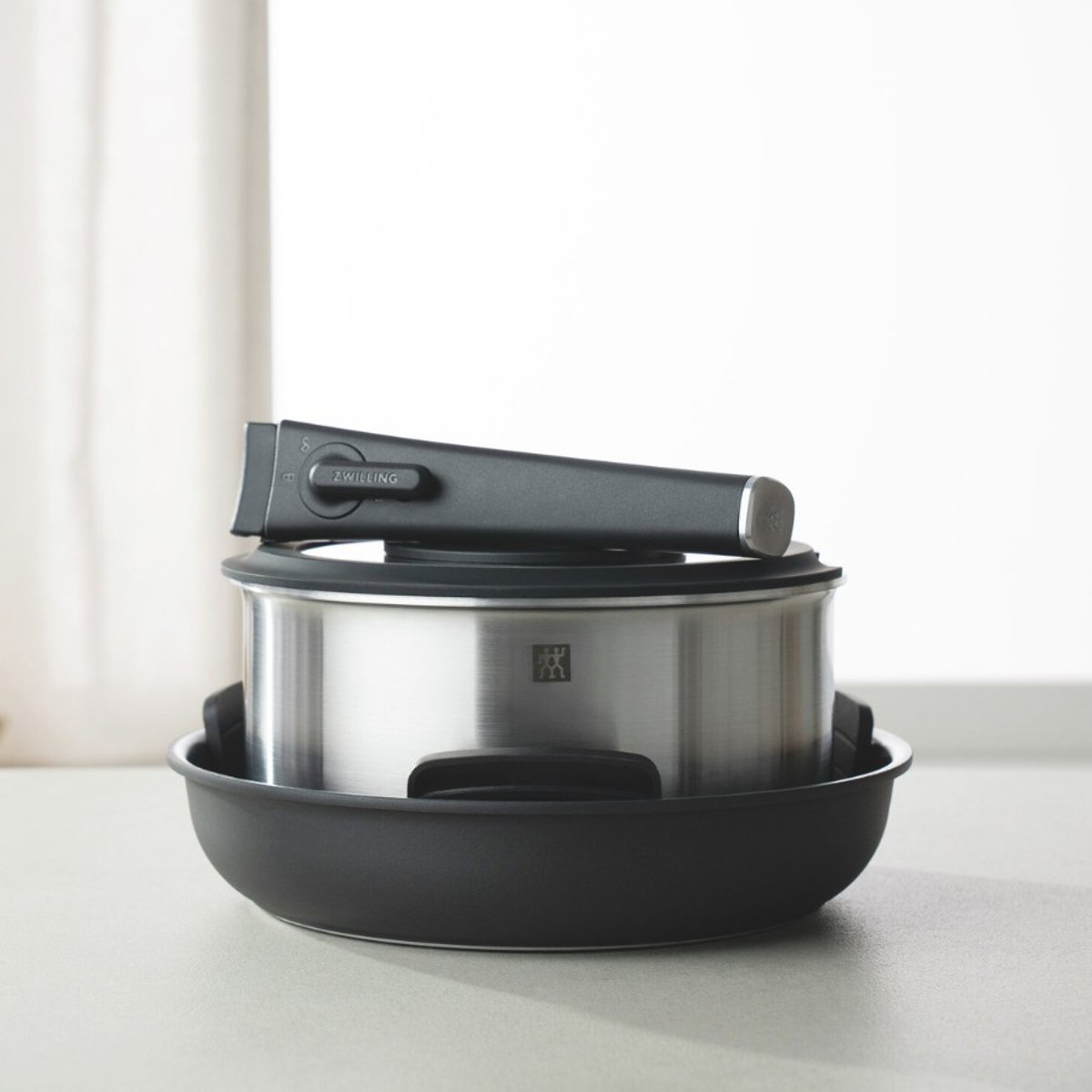 Set de casseroles avec poignée amovible, 5-pcs, Inox 18/10, Argent couleur unique, ZWILLING