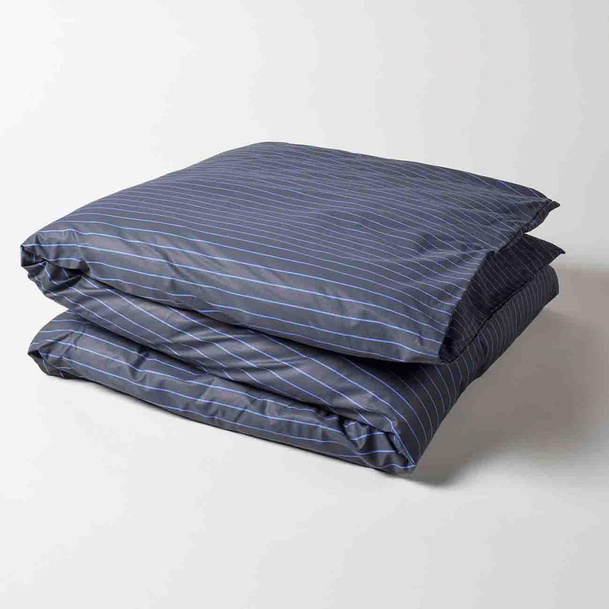 Housse de couette Line blue, LA CERISE SUR LE GATEAU