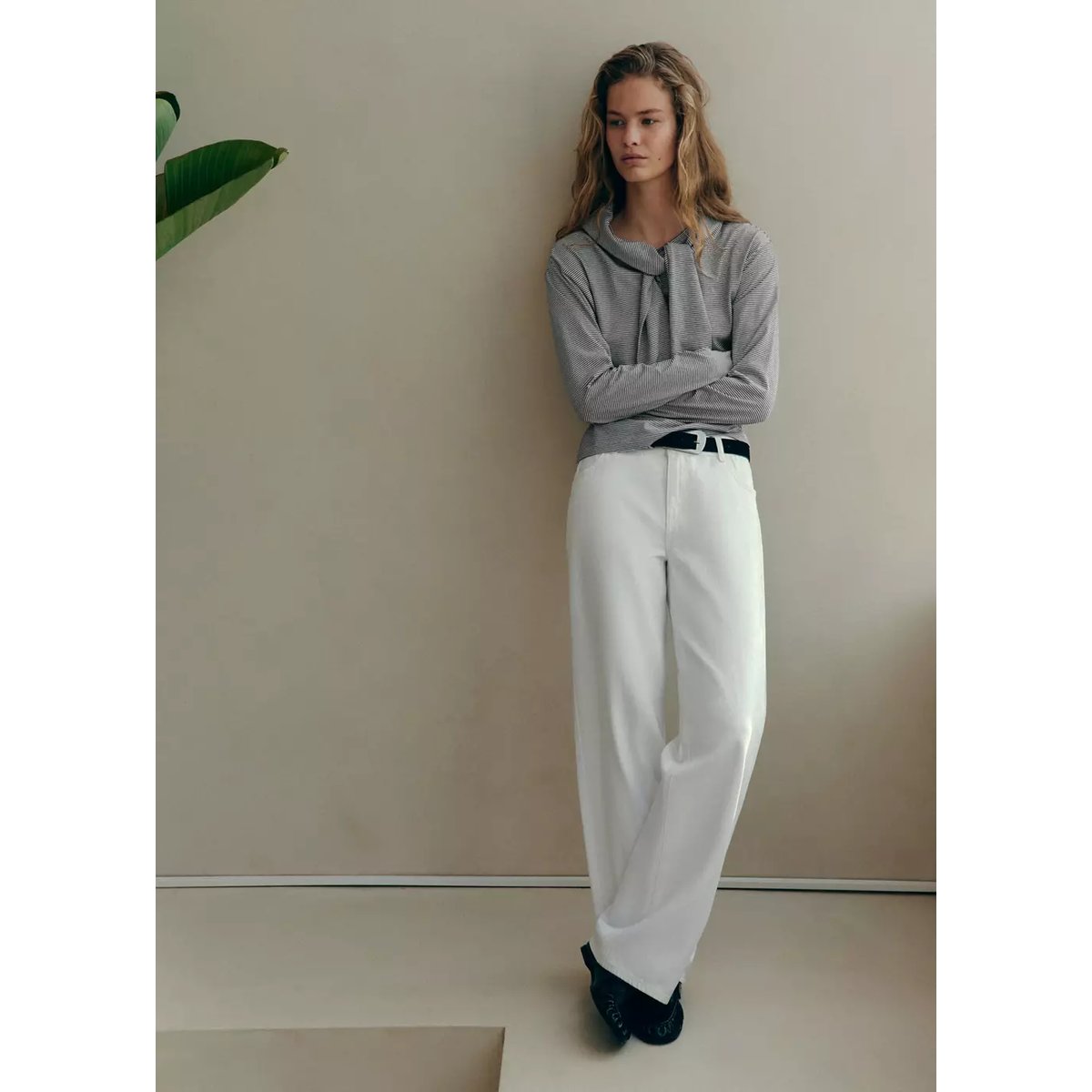 T-shirt en coton à fines rayures, manches longues blanc cassé, MANGO TEEN
