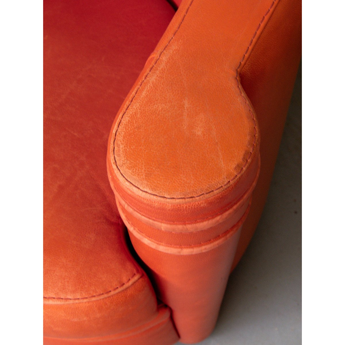Paire de fauteuils Jakob N°320 - Bon état orange, DEBONGOUT