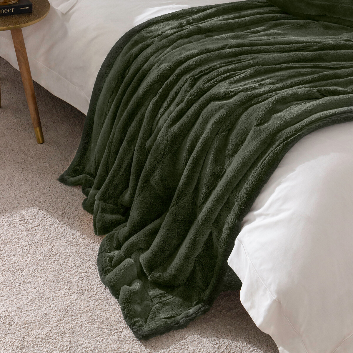 Empress Faux Fur Throw pine green, PAOLETTI