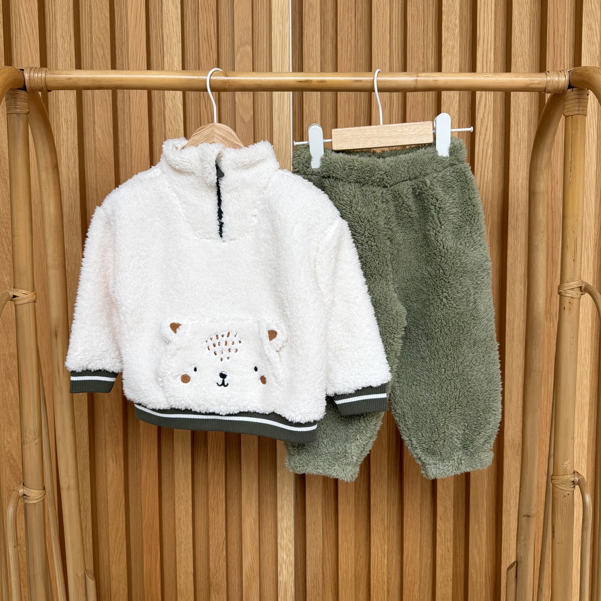 Ensemble bébé sweat et pantalon en sherpa Ginkgo vert, PETIT BEGUIN