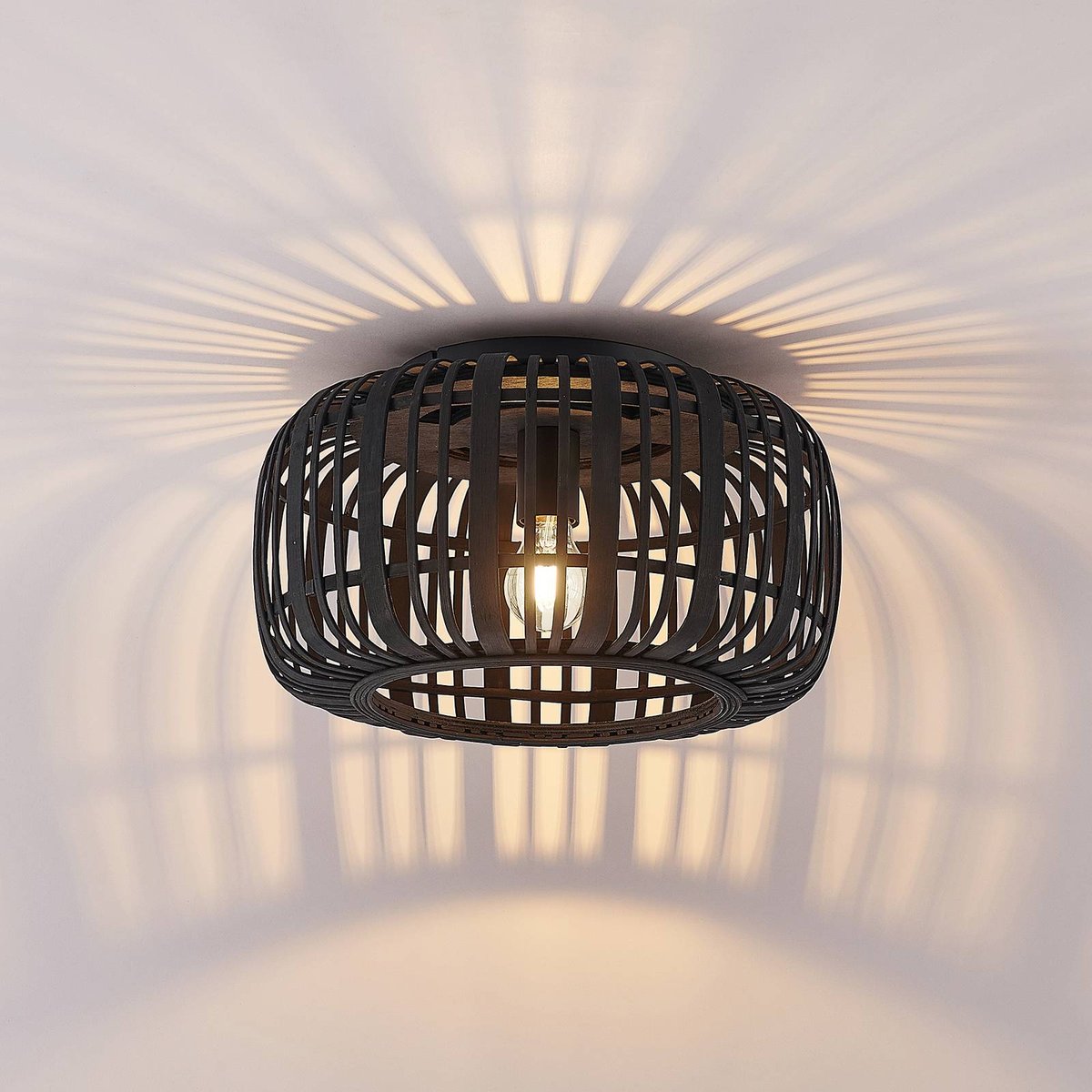 Plafonnier en bois traditionnel, Canyana noir, LINDBY