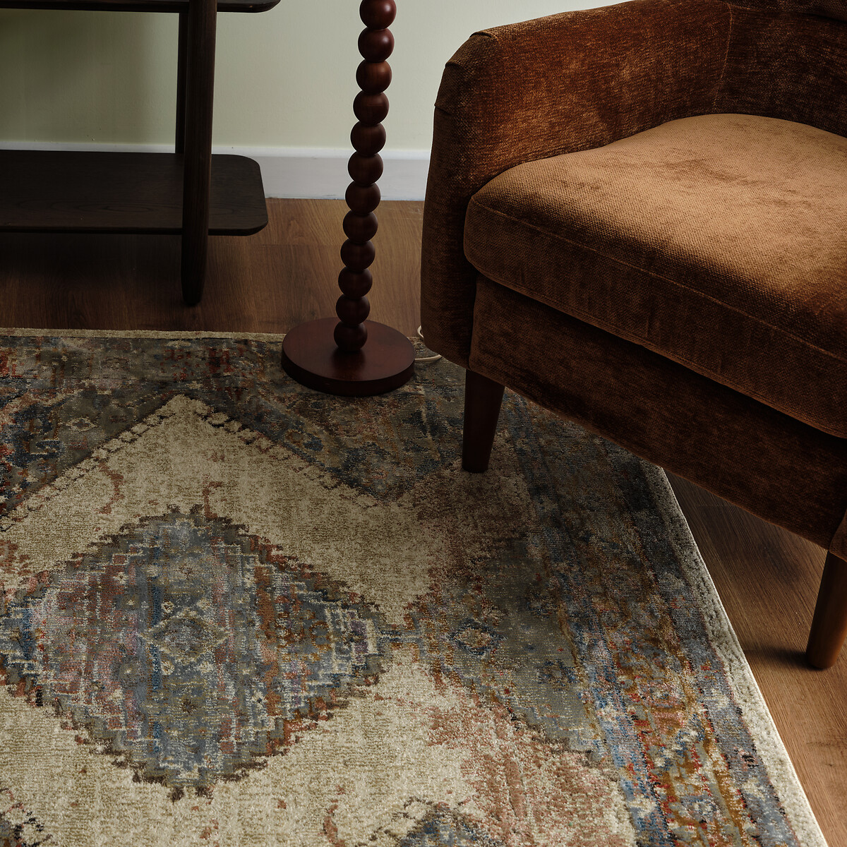 Traditional Ombre Persian Style Rug beige, ÉDITÉ