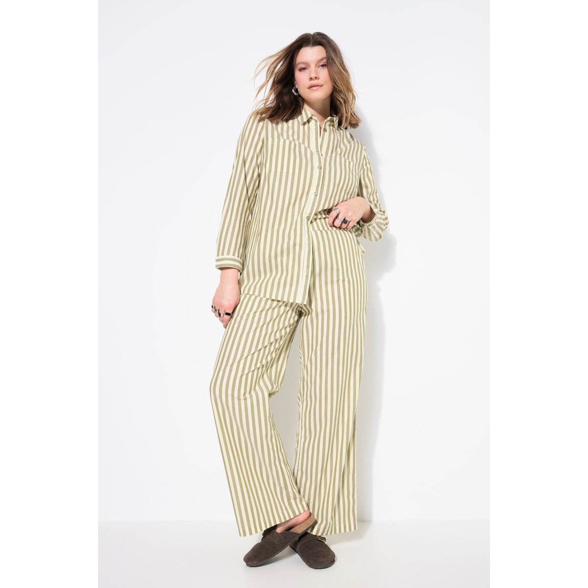 Pantalon rayé vert mousse, STUDIO UNTOLD