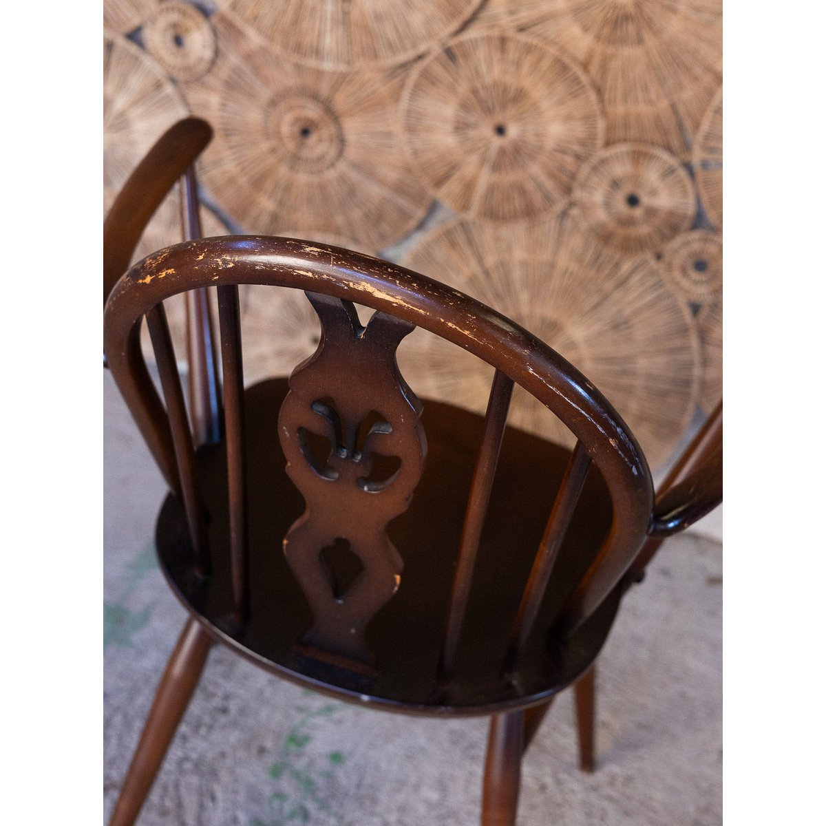 Lot de 6 chaises et fauteuils Ercol Claude N°1572 - Bon état bois foncé, DEBONGOUT