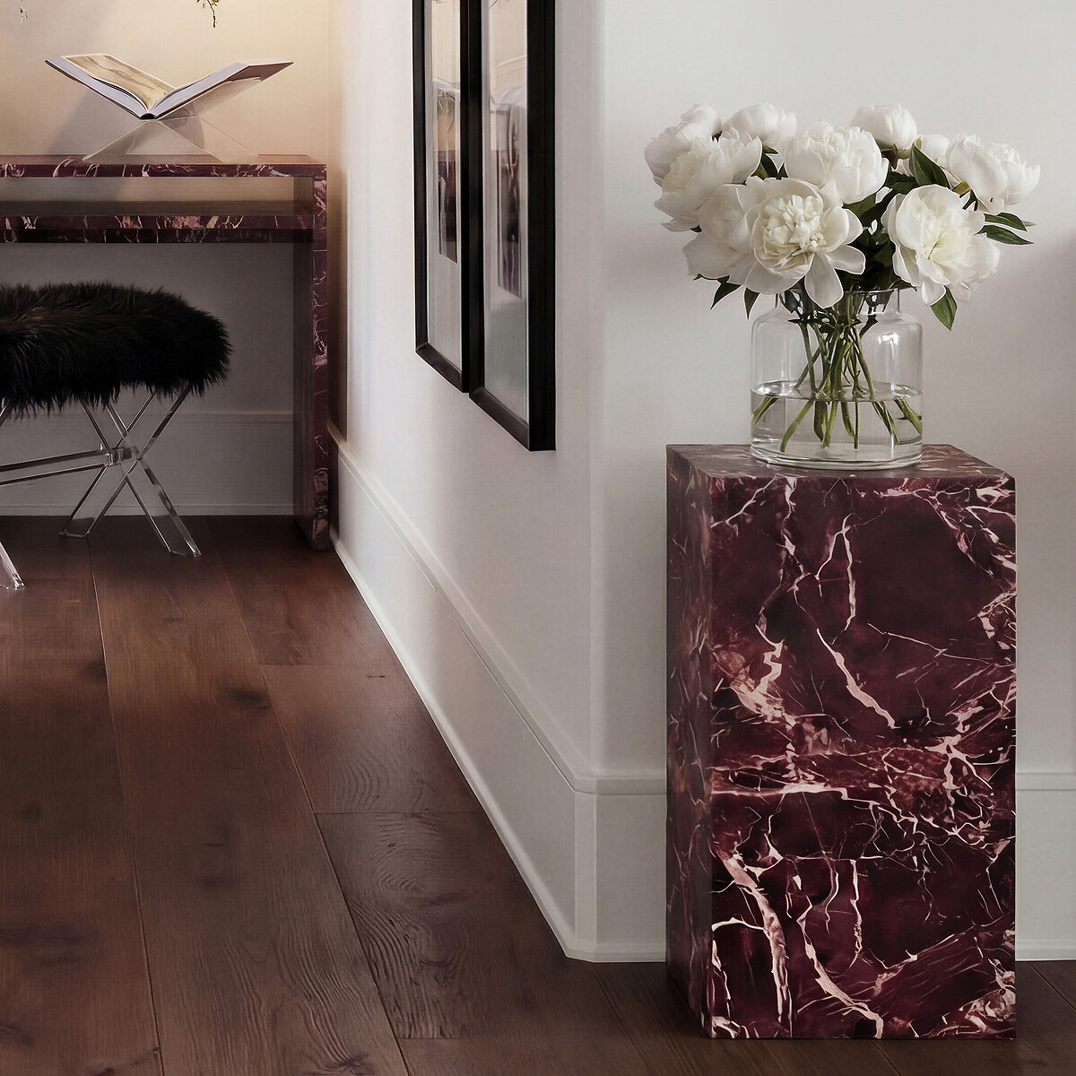 Serafina Faux Marble Block Small Pedestal dark red, ÉDITÉ