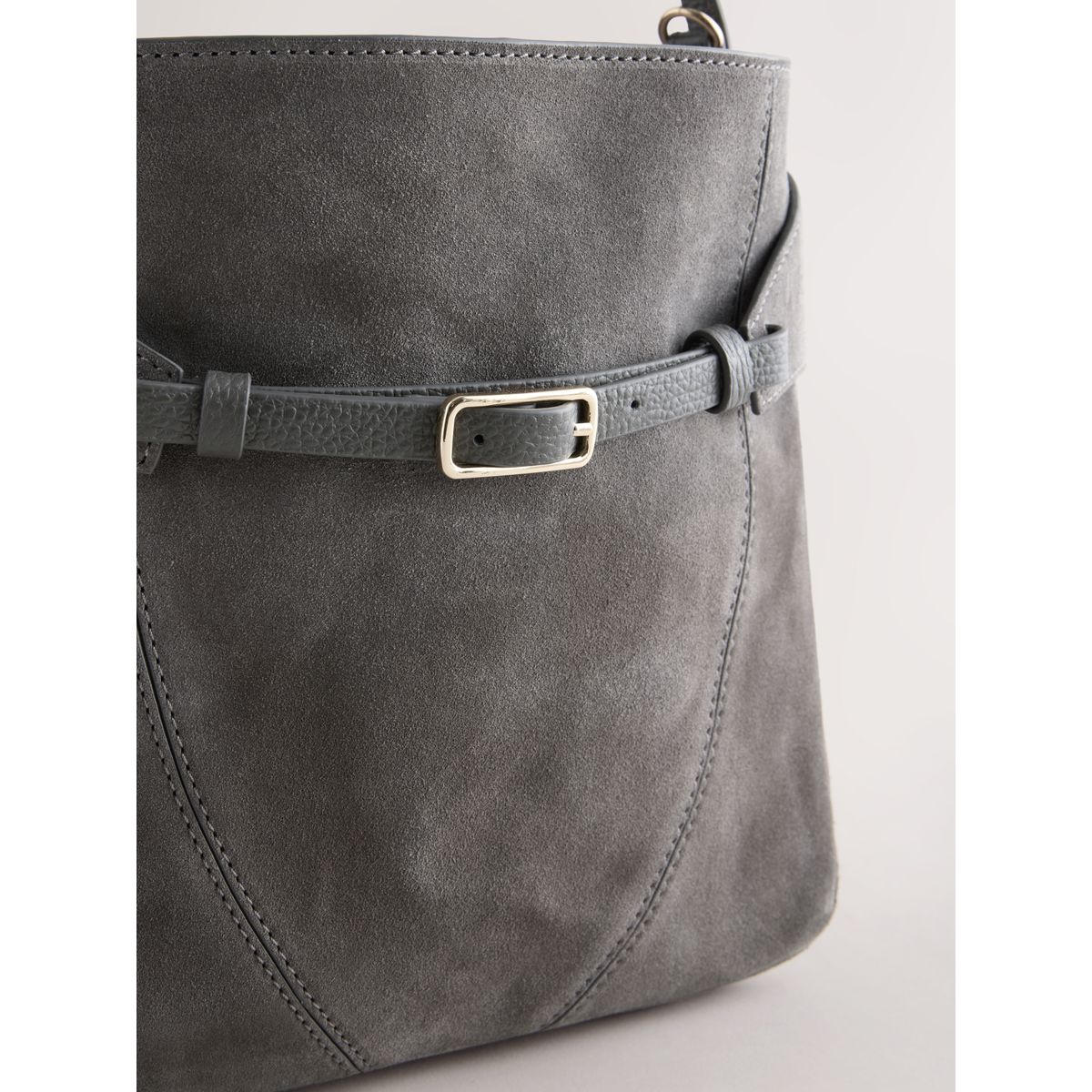 Sac messager bandoulière en cuir gris, NEXT