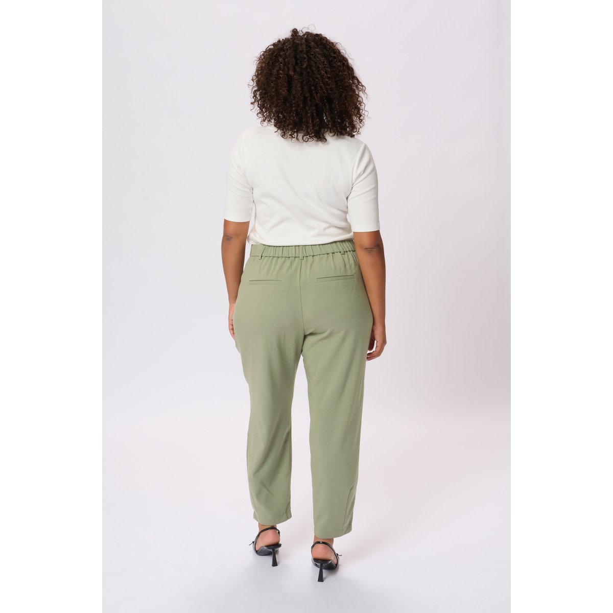 Pantalon de costume vert vetiver, KAFFE CURVE