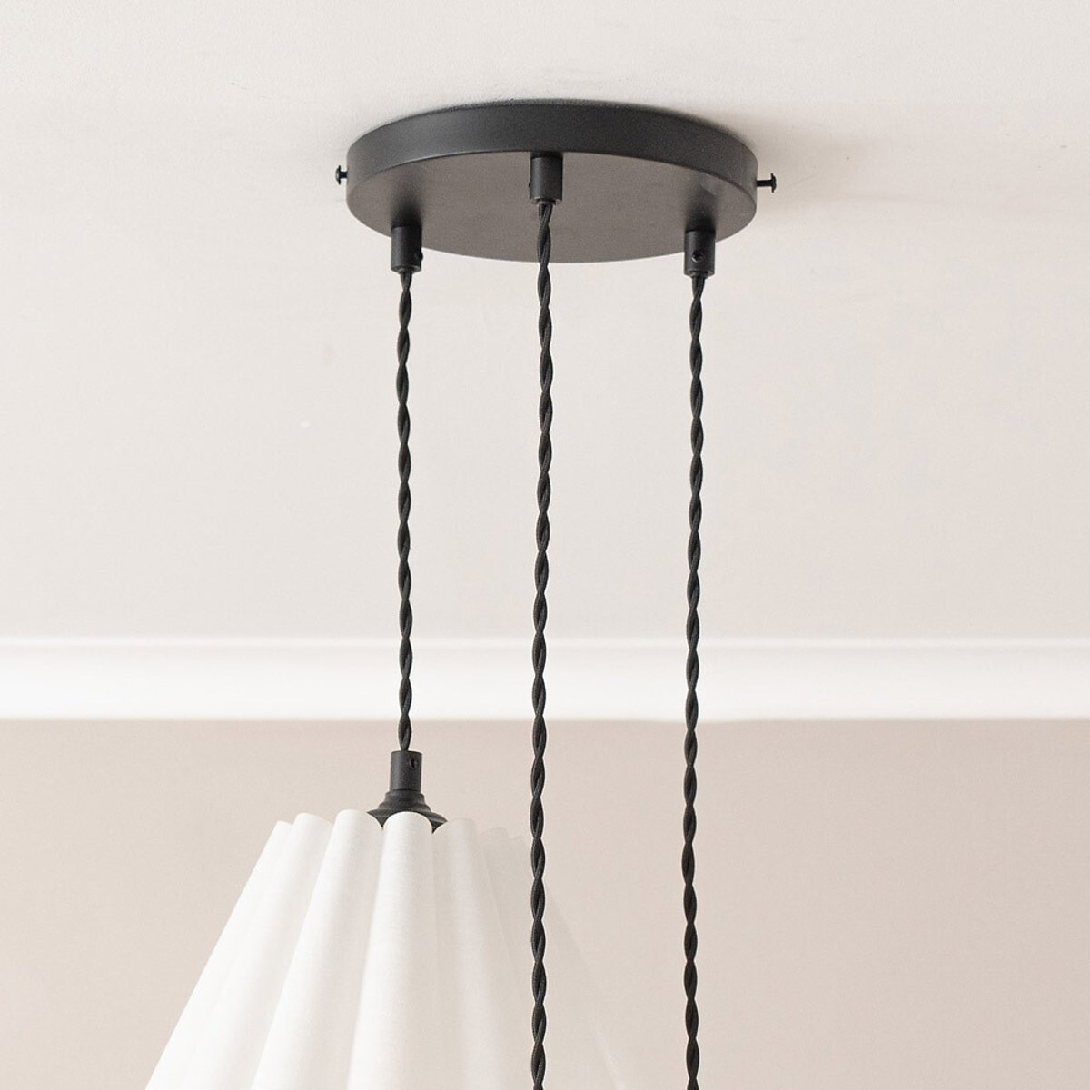 Lottie 3-Light Pleated Shade Cluster Pendant Light black, SO'HOME