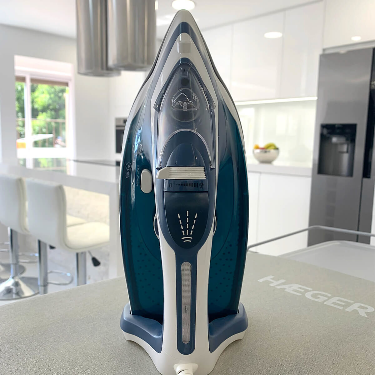 Ferro a vapor Ultra Steam, HAEGER branco/azul, HAEGER