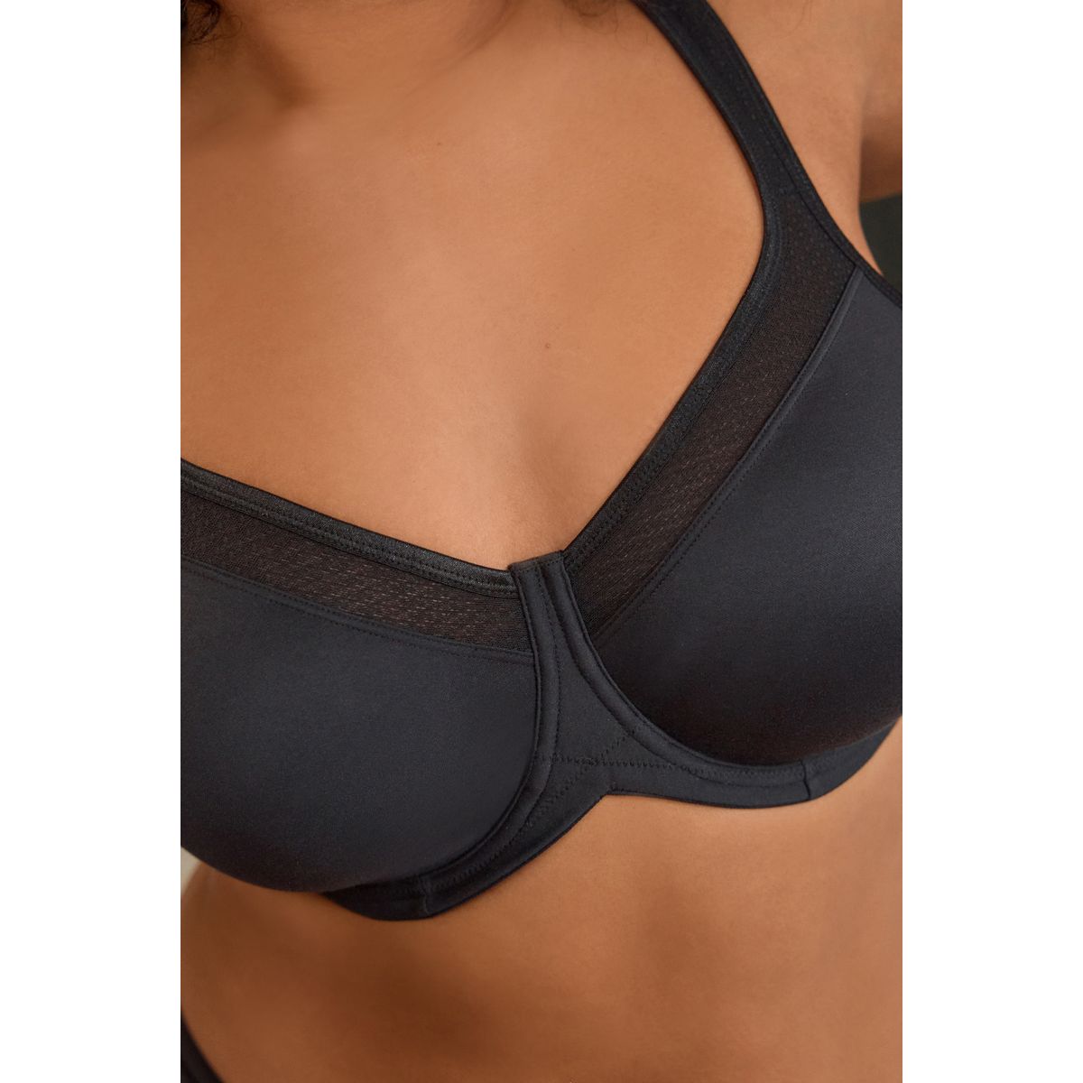 Soutien-gorge à effet minimiseur noir, NEXT