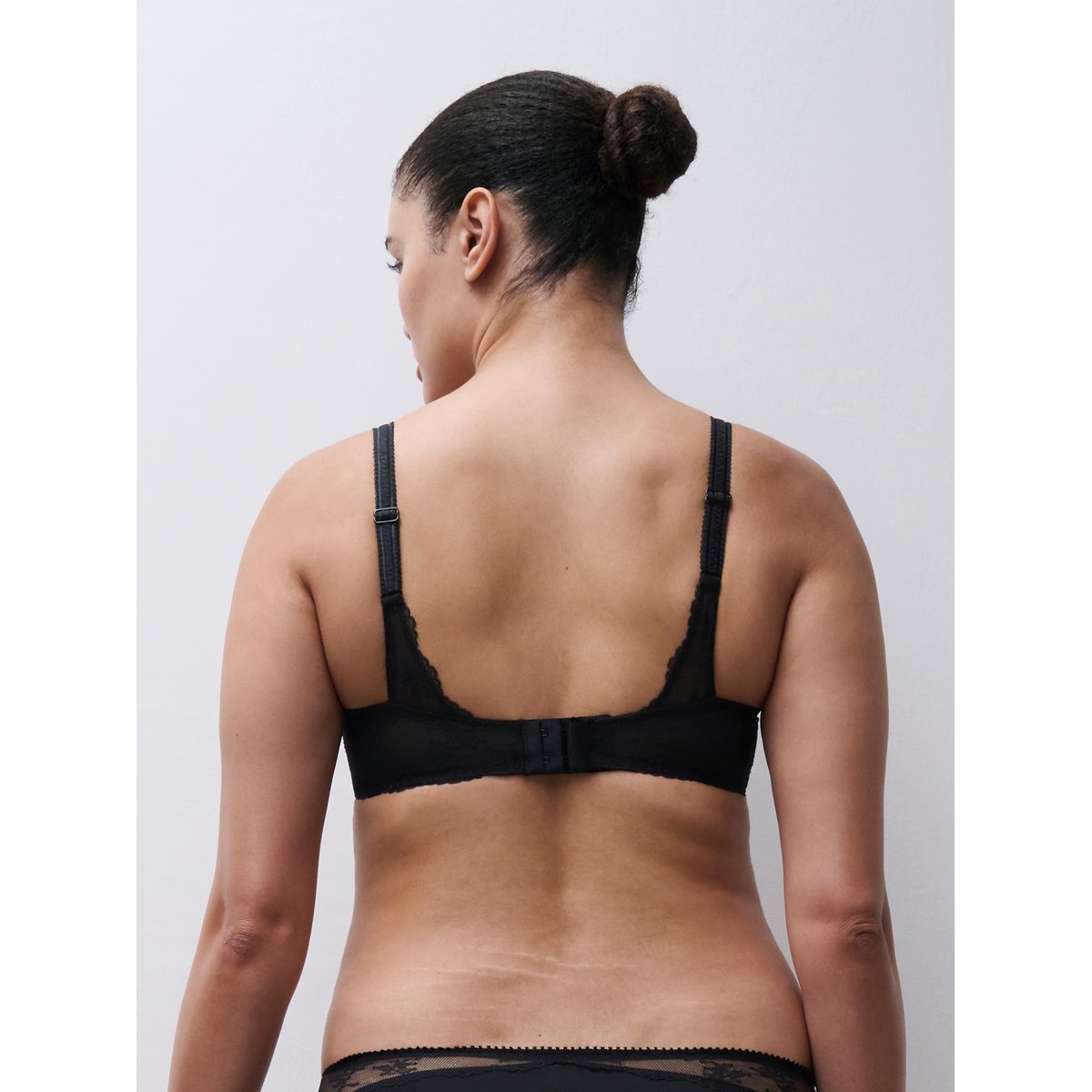 Soutien-gorge emboîtant ILLUSION crepuscular black, CHANTELLE