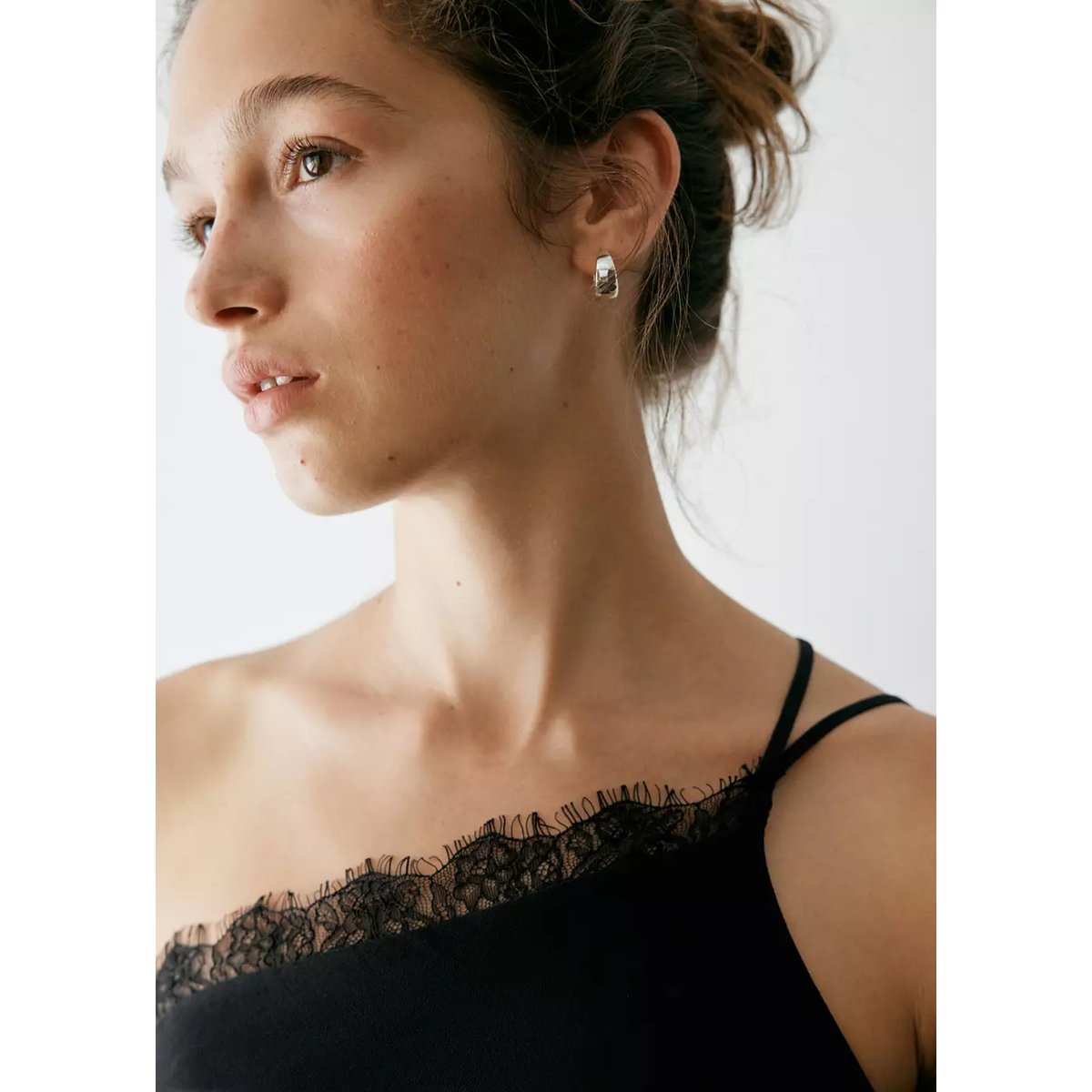 Top à bretelles détails en dentelle noir, MANGO TEEN