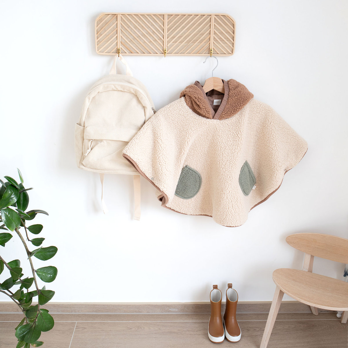 Poncho de voyage bébé pour siège auto - Teddy douillet ficelle, BEMINI