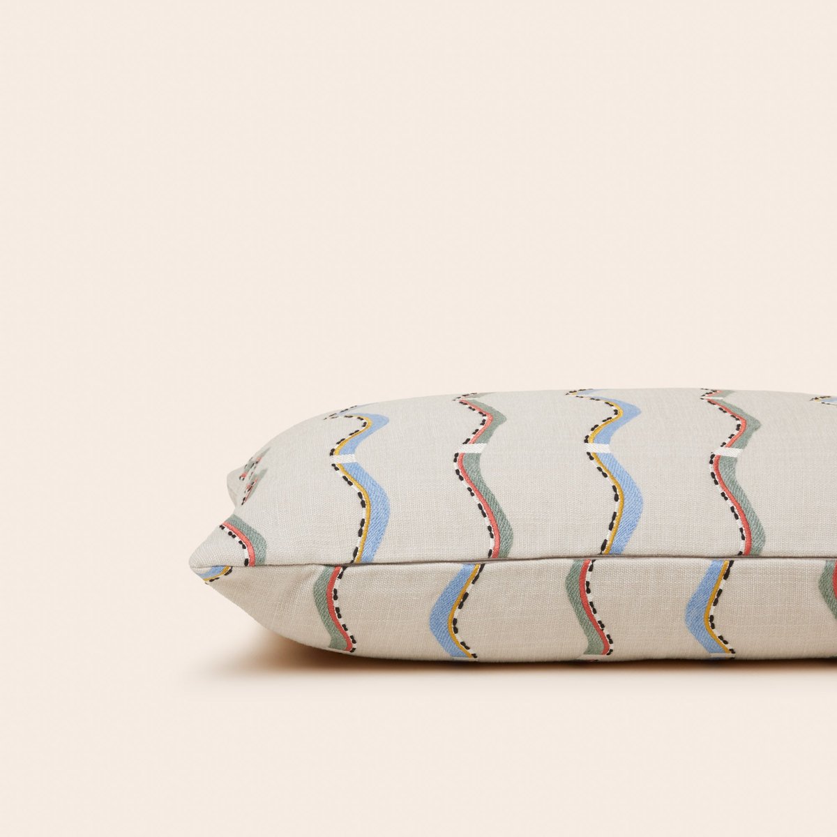 Housse De Coussin en Motif en zigzag brodé TIHANI naturel et multicolore, MADURA