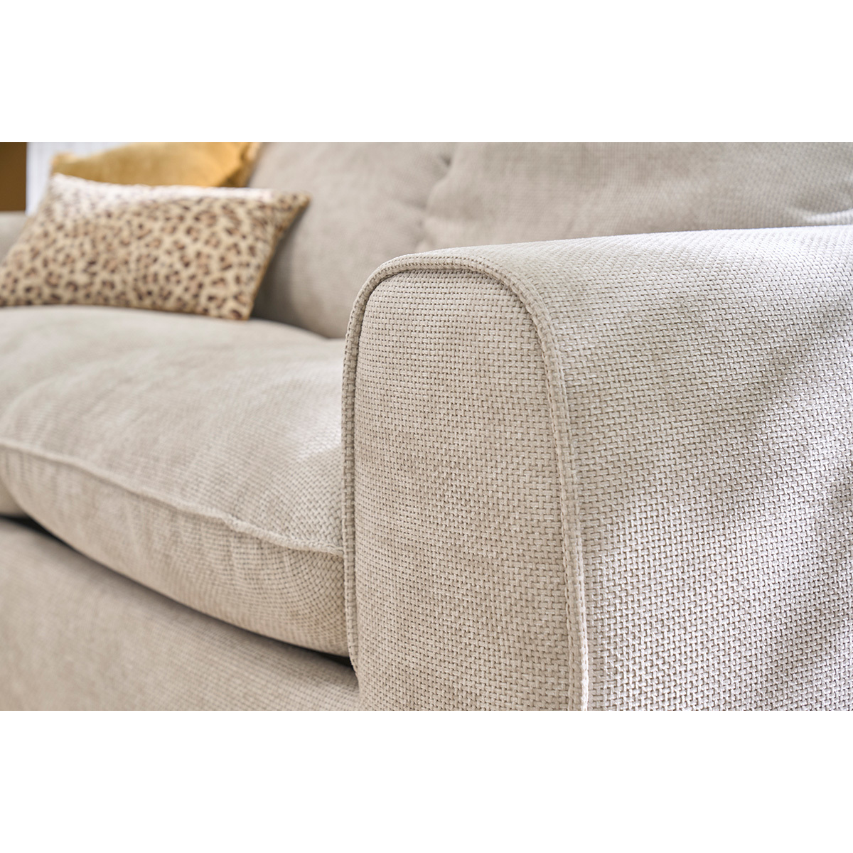 Canapé convertible avec têtières ajustables 3 places en tissu effet velours texturé vert kaki NOAM beige, MILIBOO