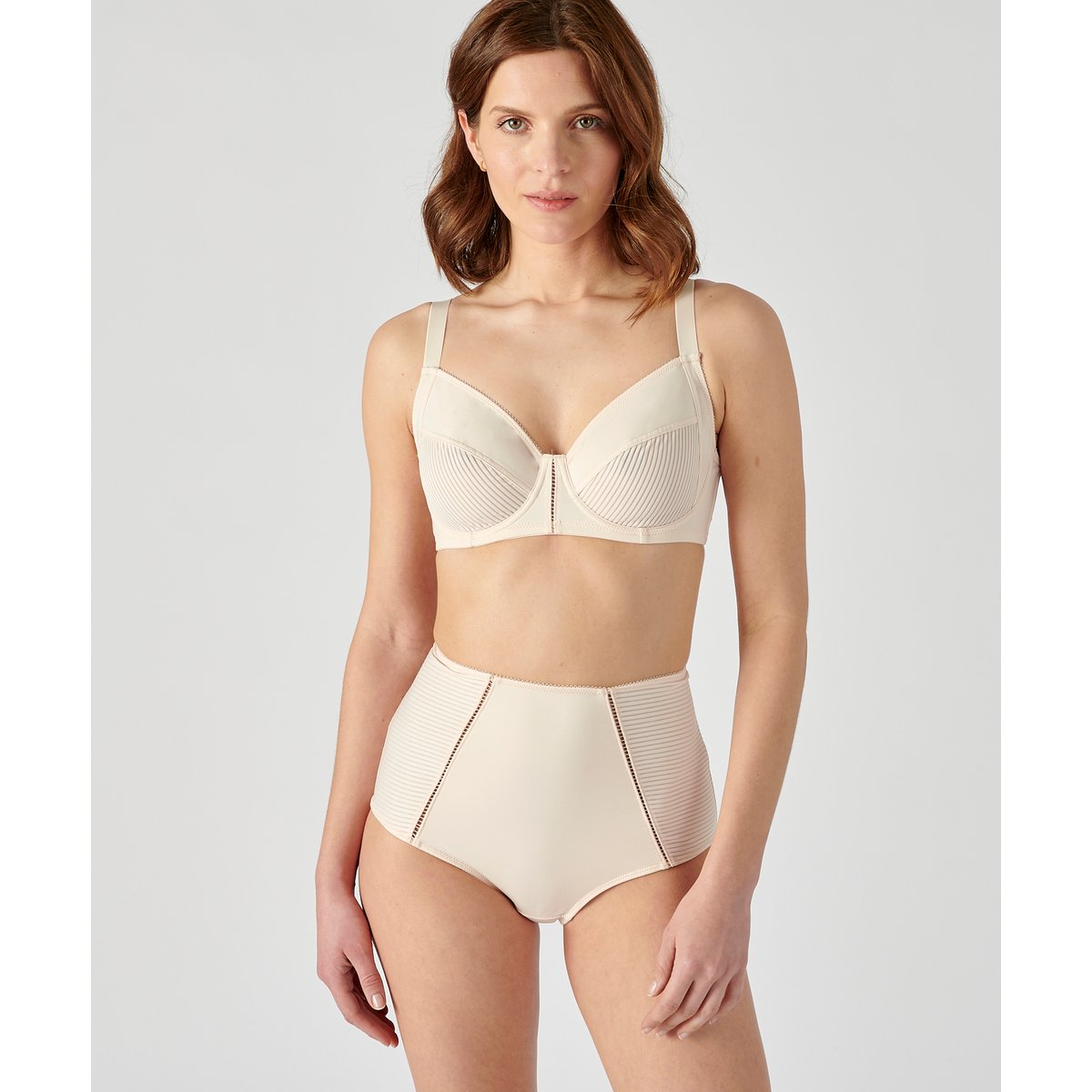 Soutien-gorge à armatures grand maintien rose pâle, DAMART