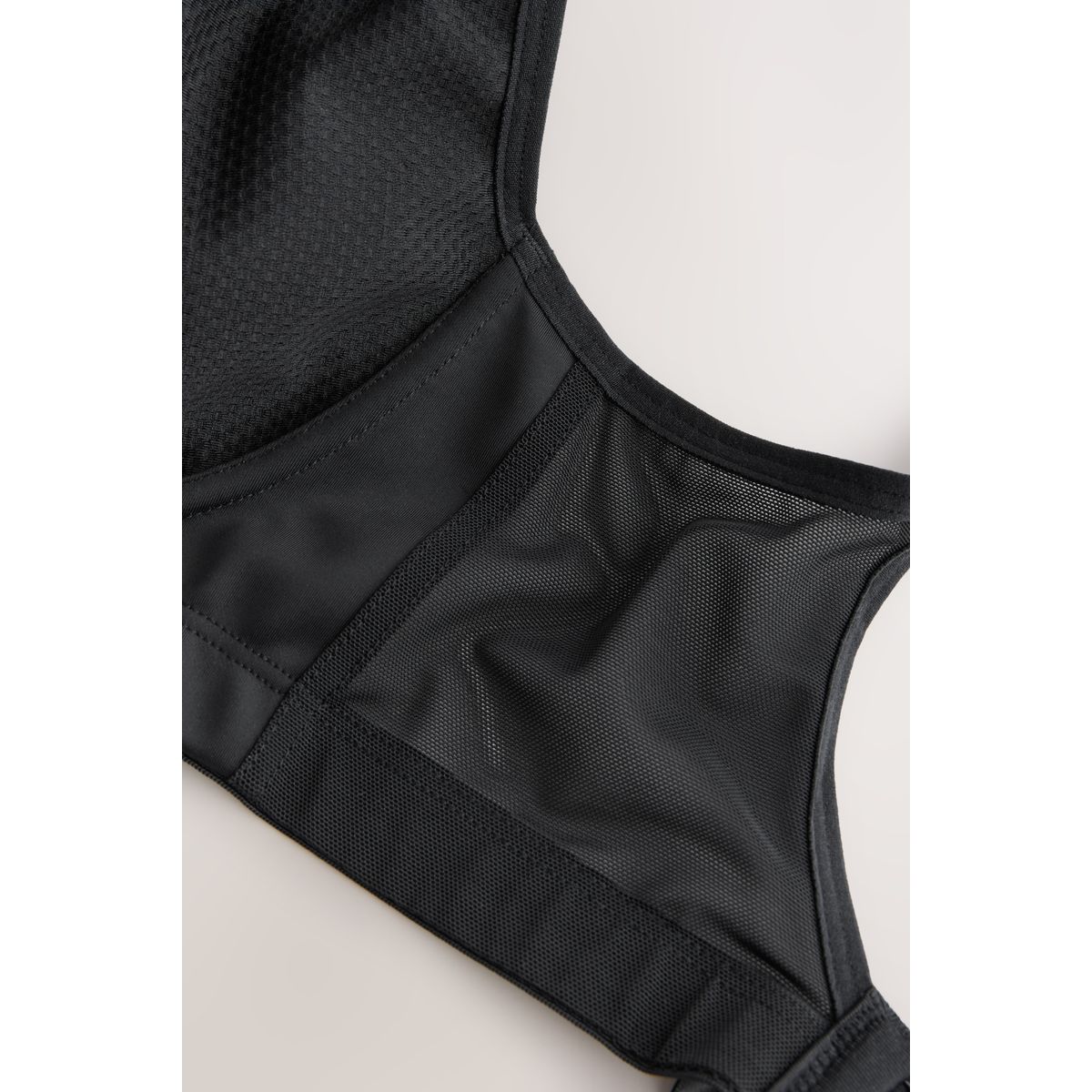 Soutien-gorge sport corbeille rembourré noir, NEXT