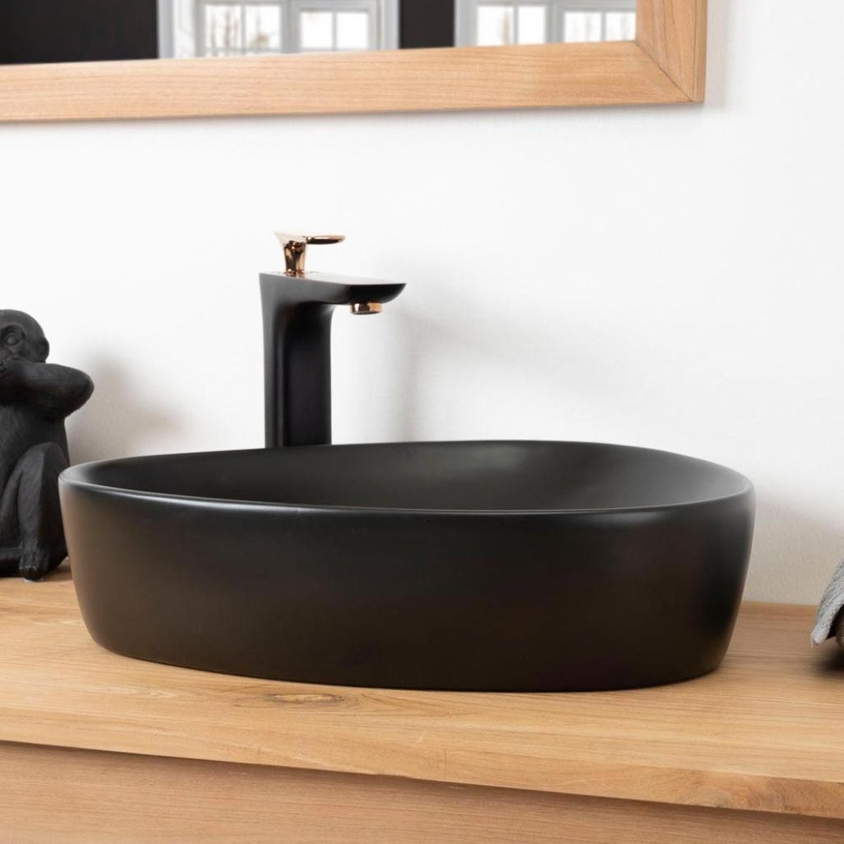 Vasque en céramique triangle 50 cm TANGA noir, WANDA COLLECTION
