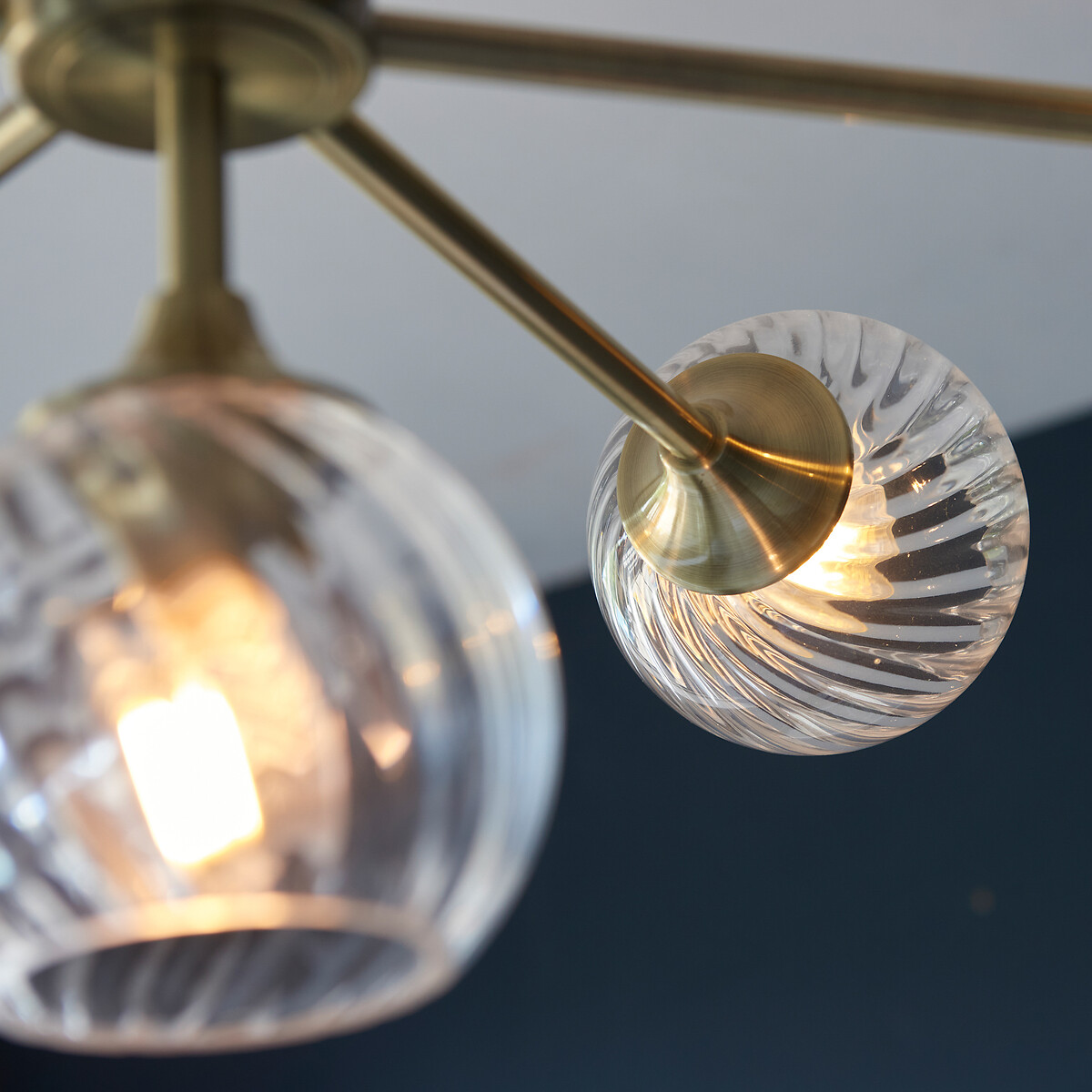 Allton Twisted Glass Pendant Light aged brass, SO'HOME