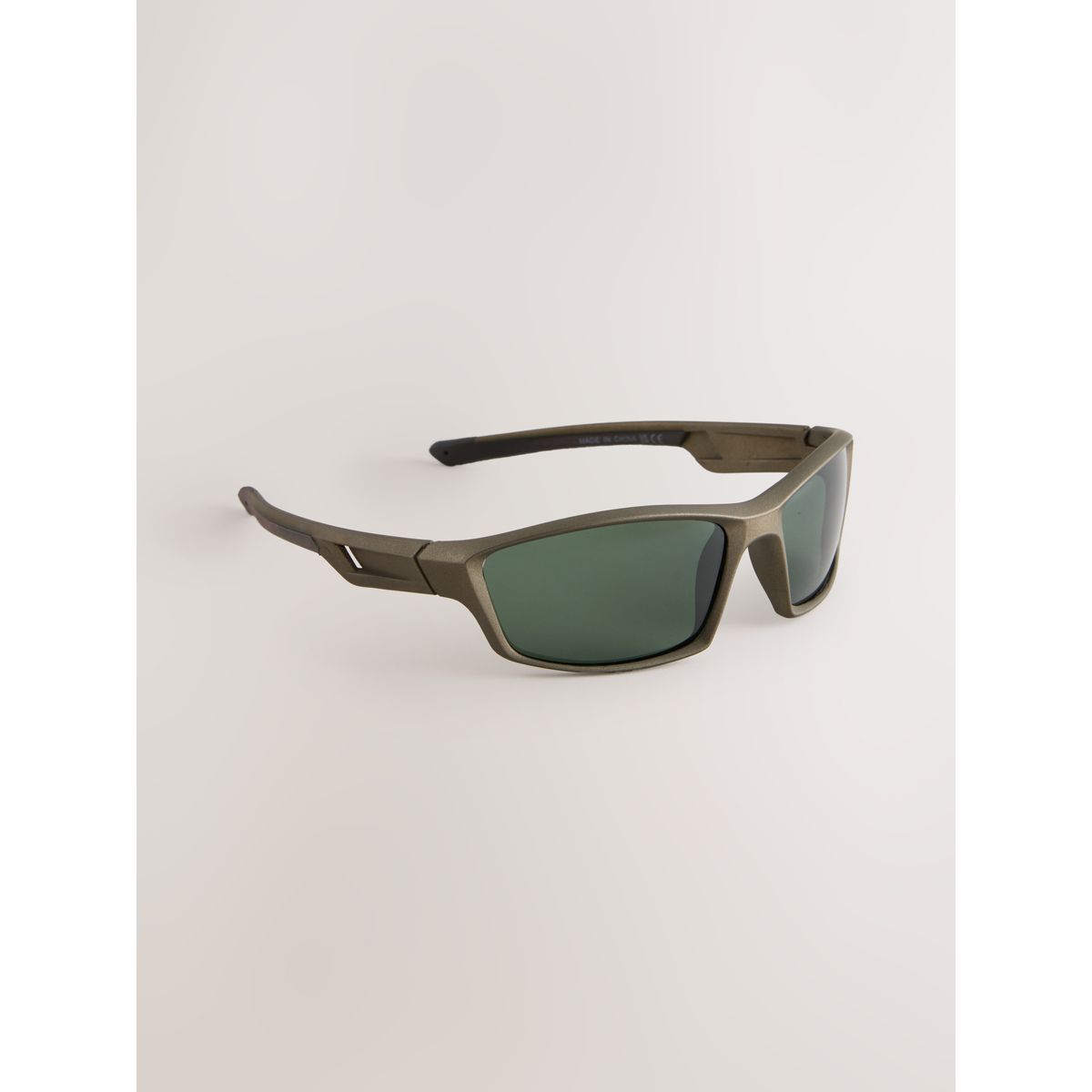 Lunettes de soleil polarisées enveloppantes vert olive, NEXT