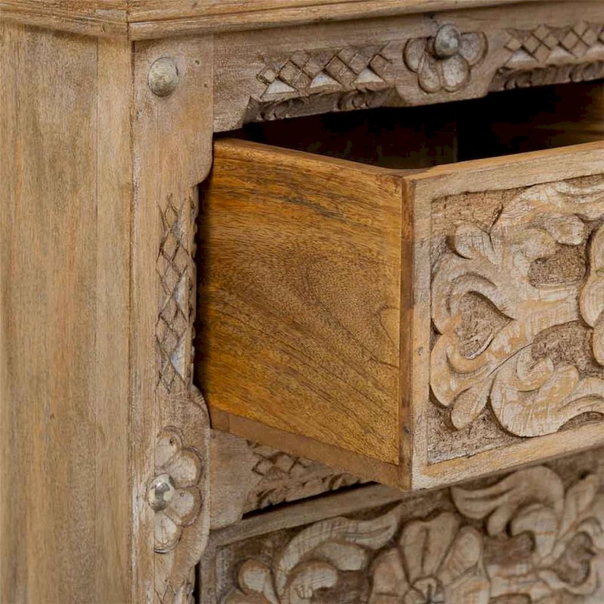 Table de chevet en manguier, 2 Tiroirs bois naturel sculpté clair, RECOLLECTION