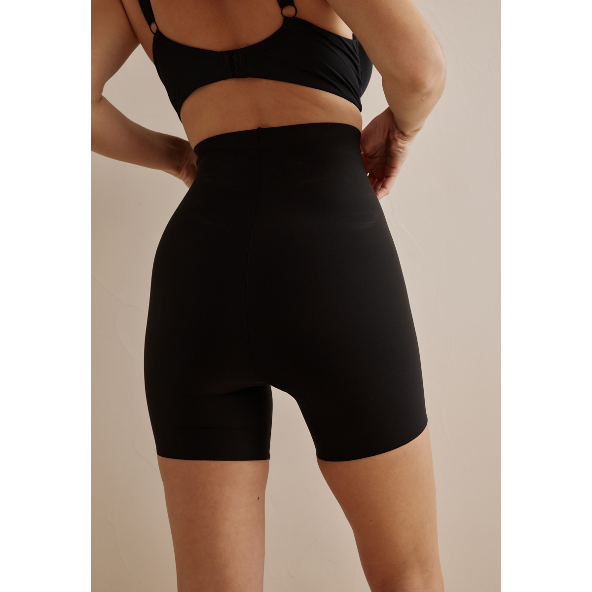 Panty taille haute Louna noir, VARIANCE