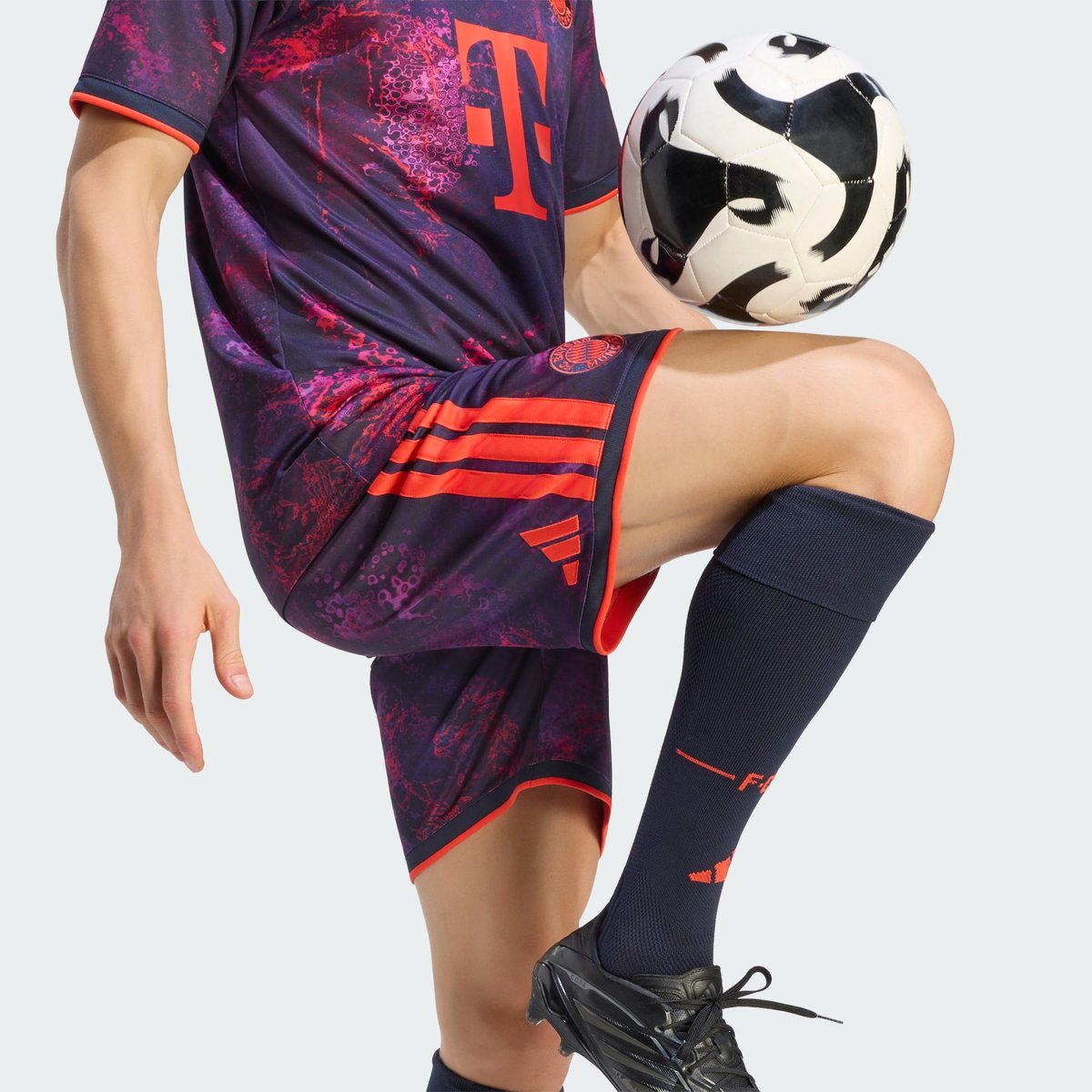 Short Third Fc Bayern 26/27 Enfants Short Third Fc Bayern 26/27 Enfants multicolor, adidas Performance