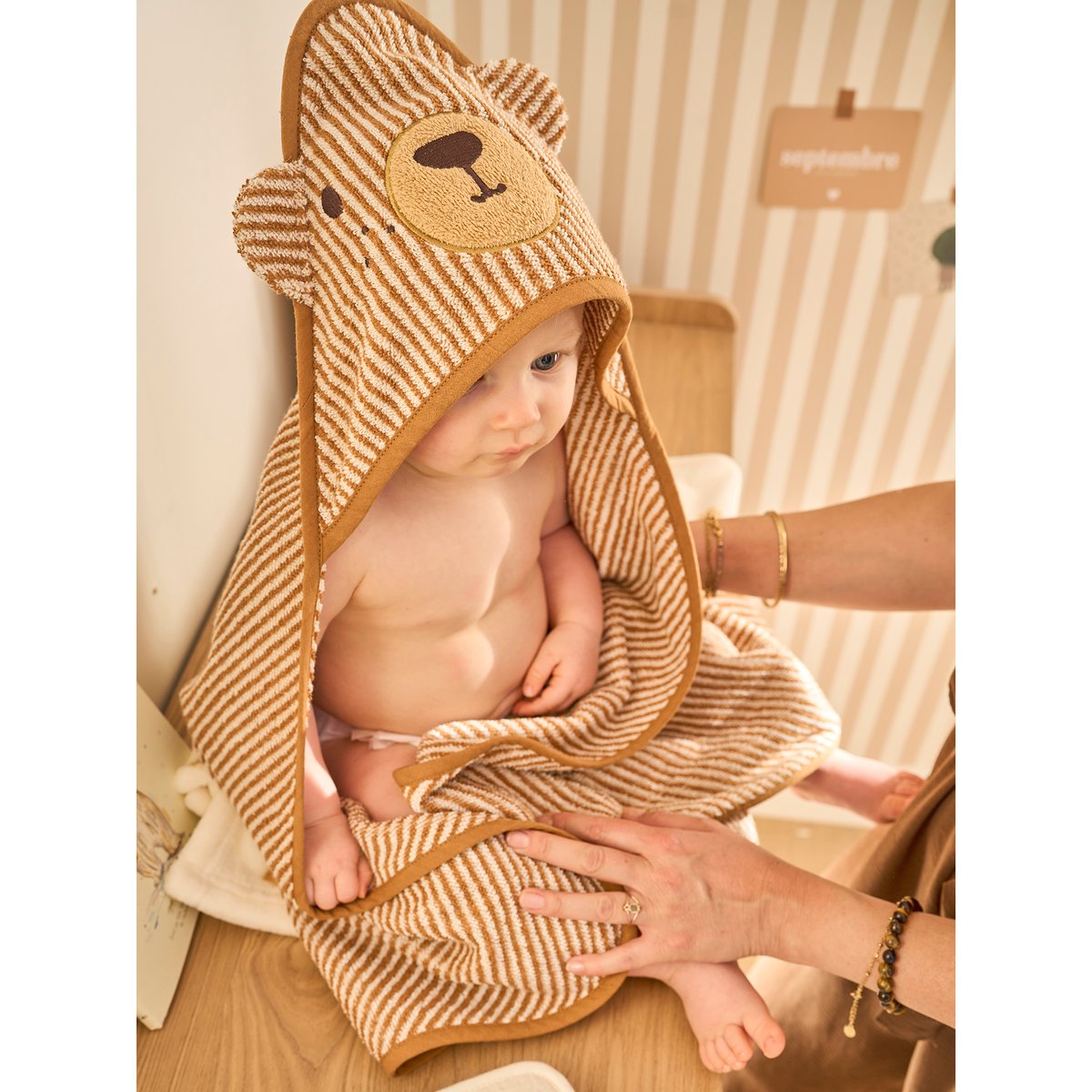 Cape de bain et gant de toilette PETIT OURS, avec coton recylé rayé beige, VERTBAUDET