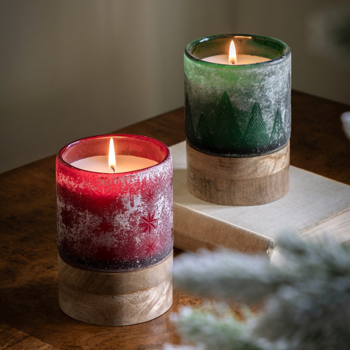 Starry Glass Candle Jar in Red red, SO'HOME